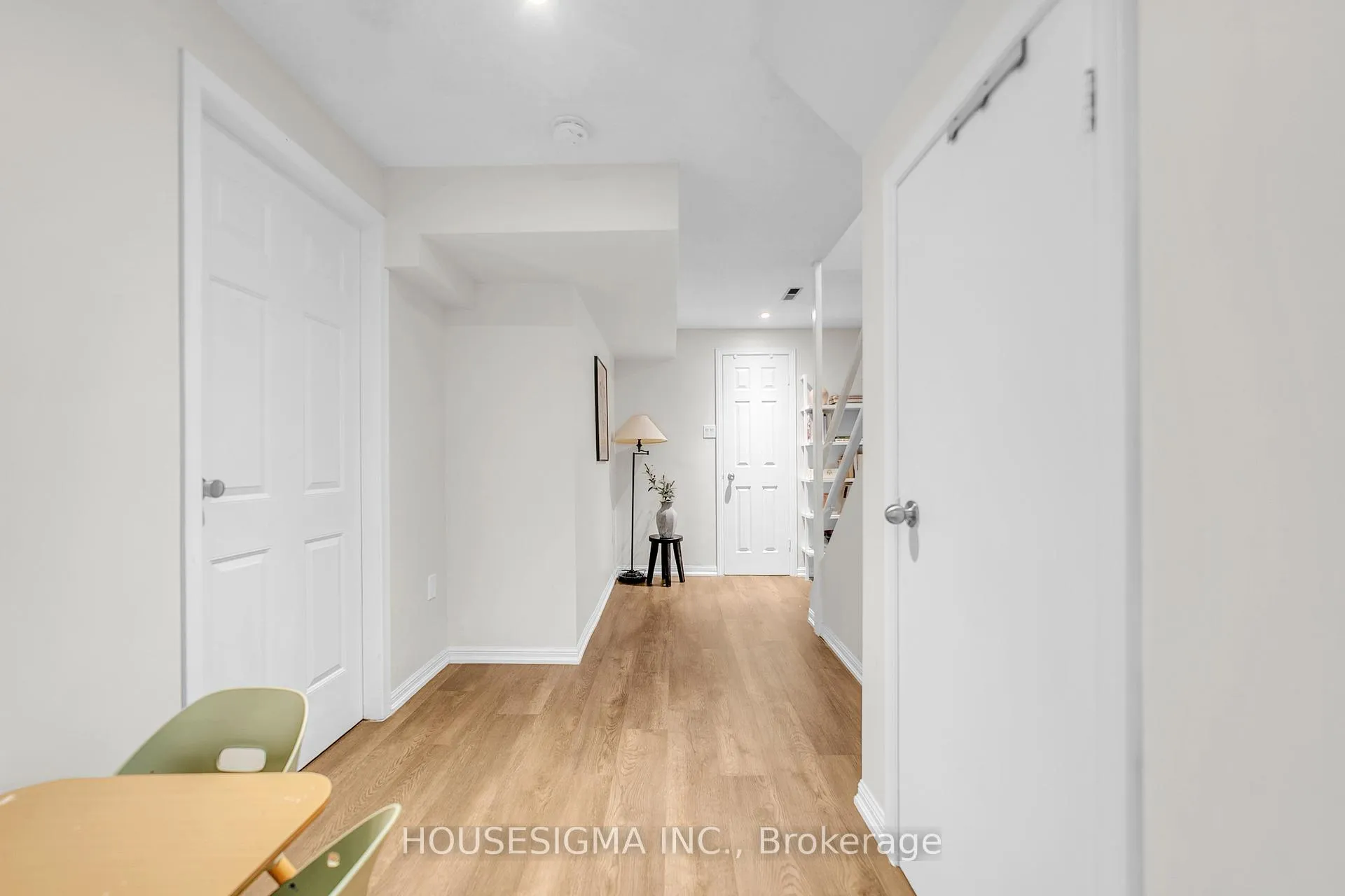 Photo 33 of 353 Brownridge Drive, Vaughan, Brownridge — HOMEH