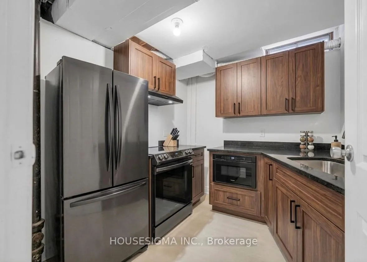 Photo 34 of 353 Brownridge Drive, Vaughan, Brownridge — HOMEH