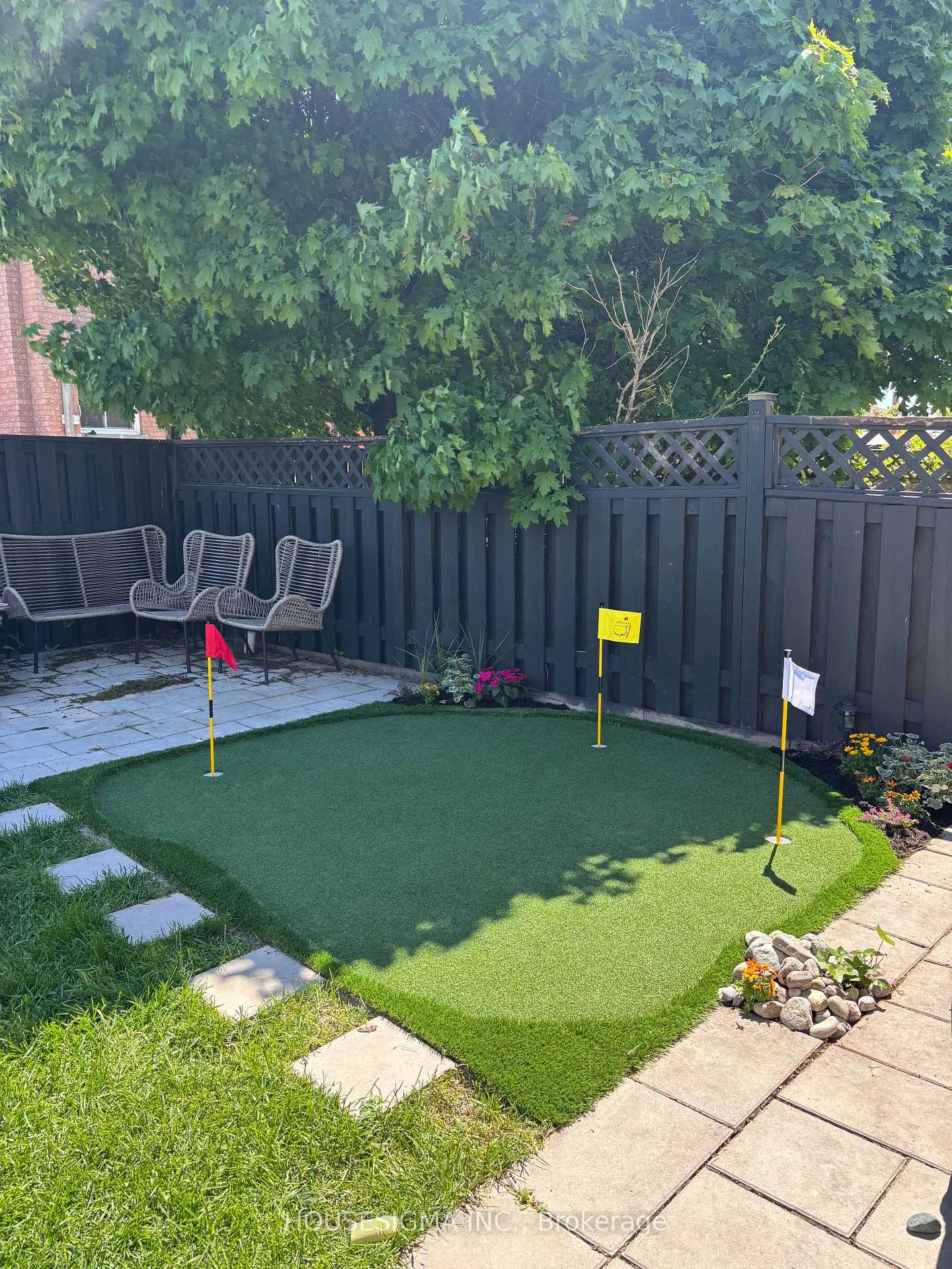 Photo 43 of 353 Brownridge Drive, Vaughan, Brownridge — HOMEH