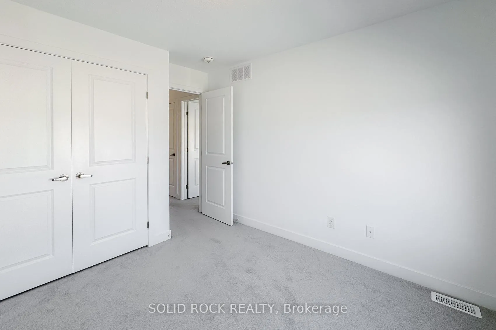 Photo 245 of 889 Solarium Avenue, Ottawa, Riverside South/Gloucester Glen — HOMEH