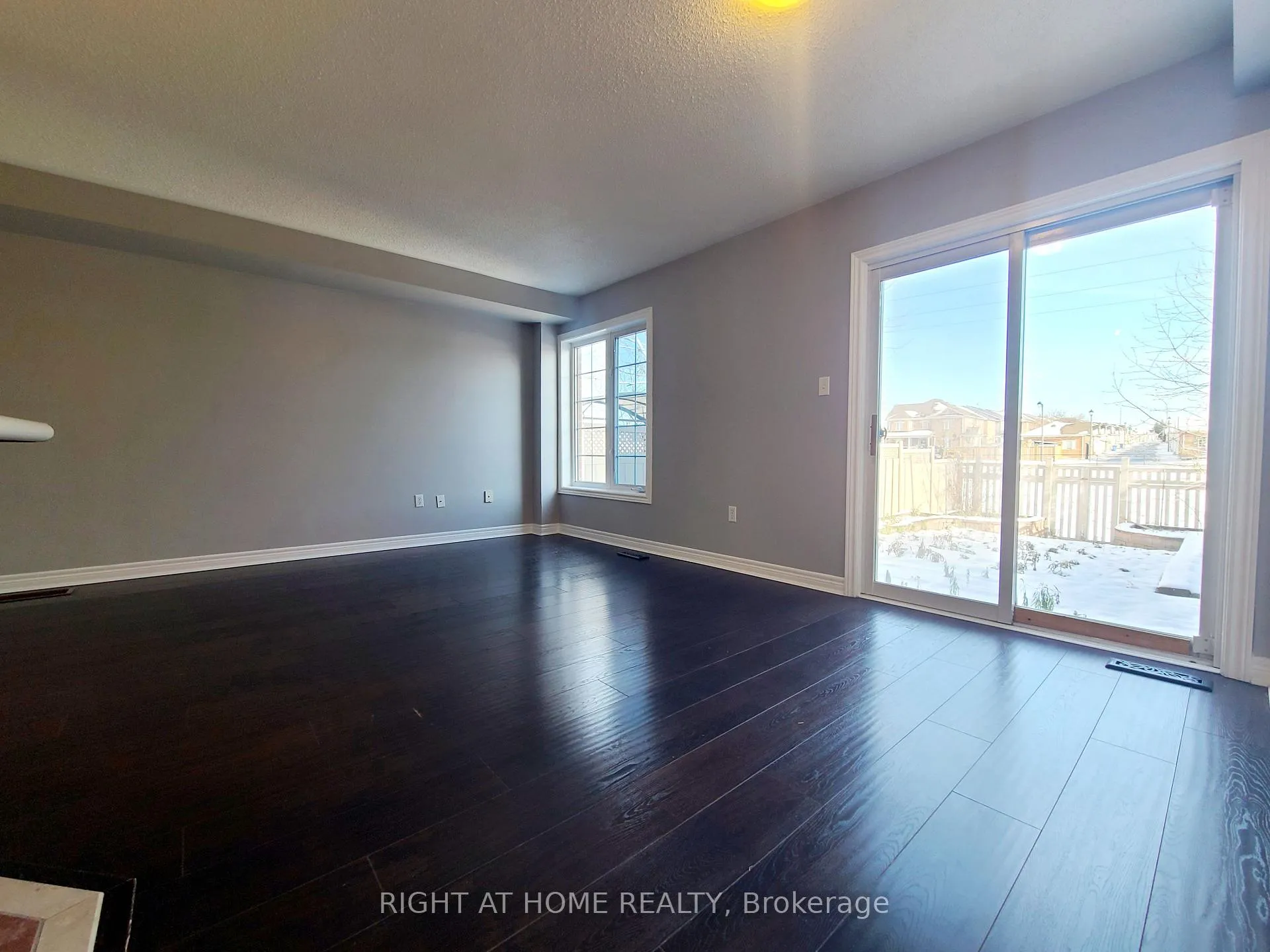Photo 103 of 99 Snedden Avenue, Aurora, Bayview Wellington — HOMEH