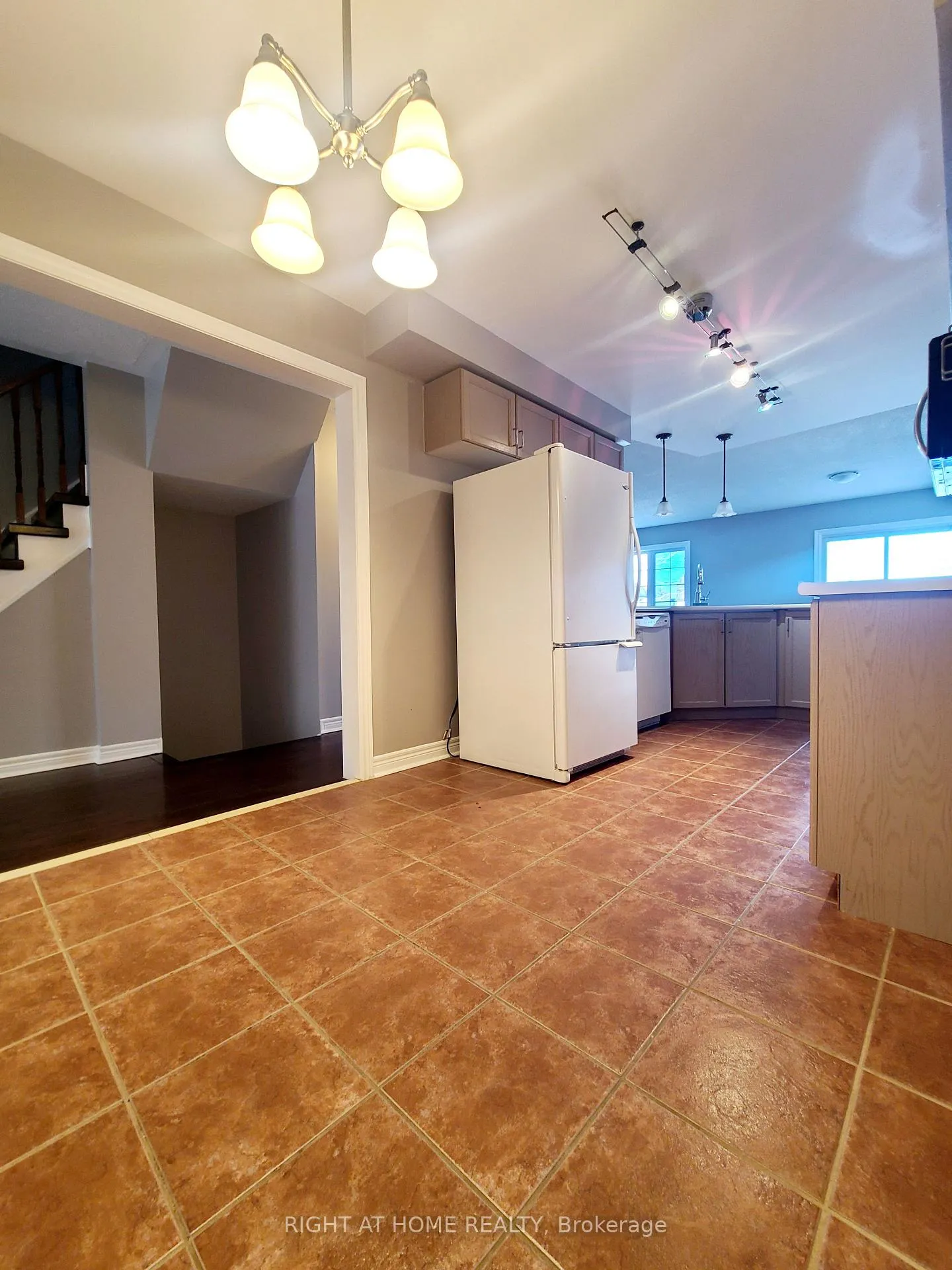 Photo 172 of 99 Snedden Avenue, Aurora, Bayview Wellington — HOMEH