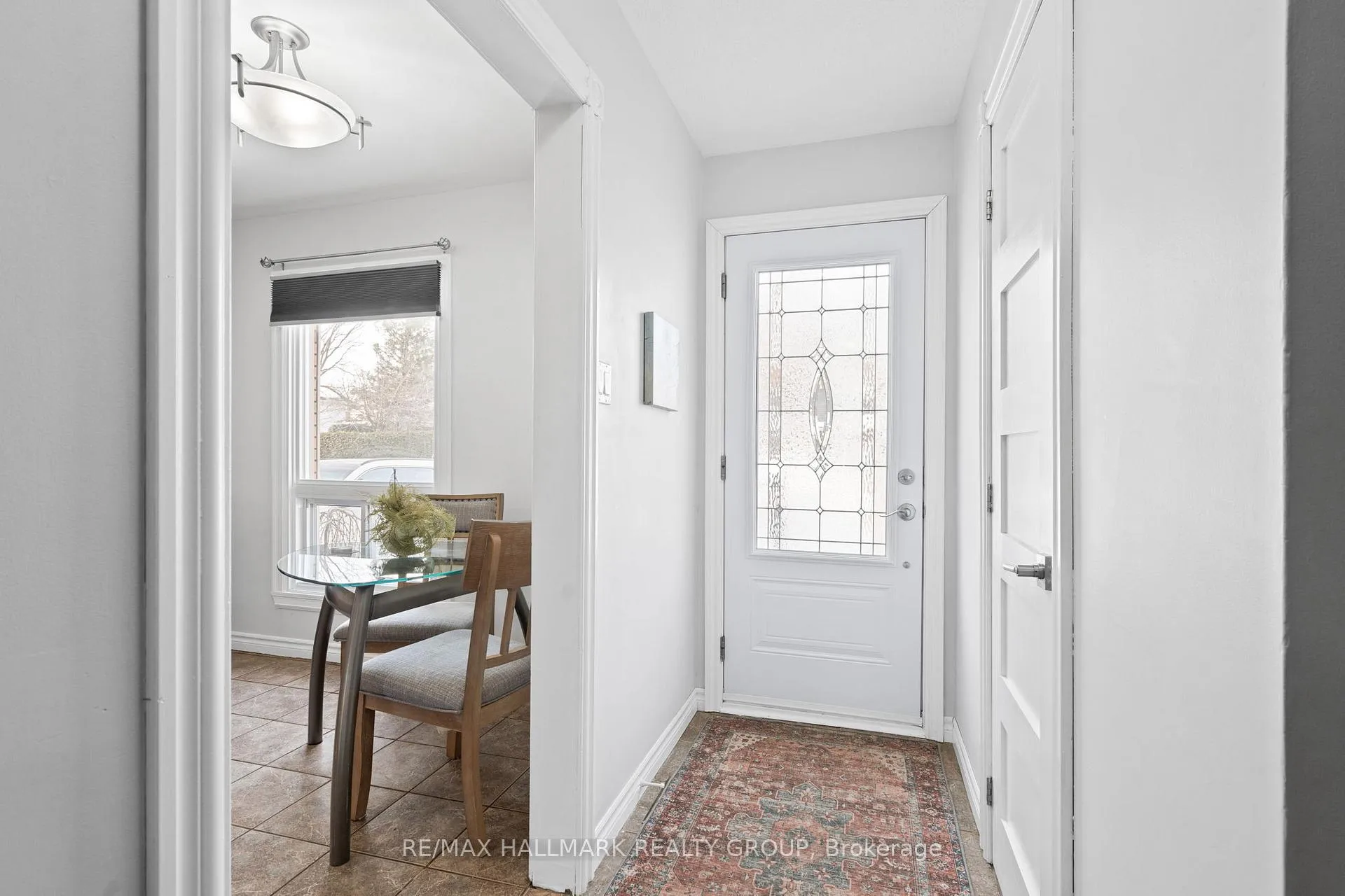 Photo 21 of 68 Valewood Crescent, Ottawa, Blackburn Hamlet — HOMEH