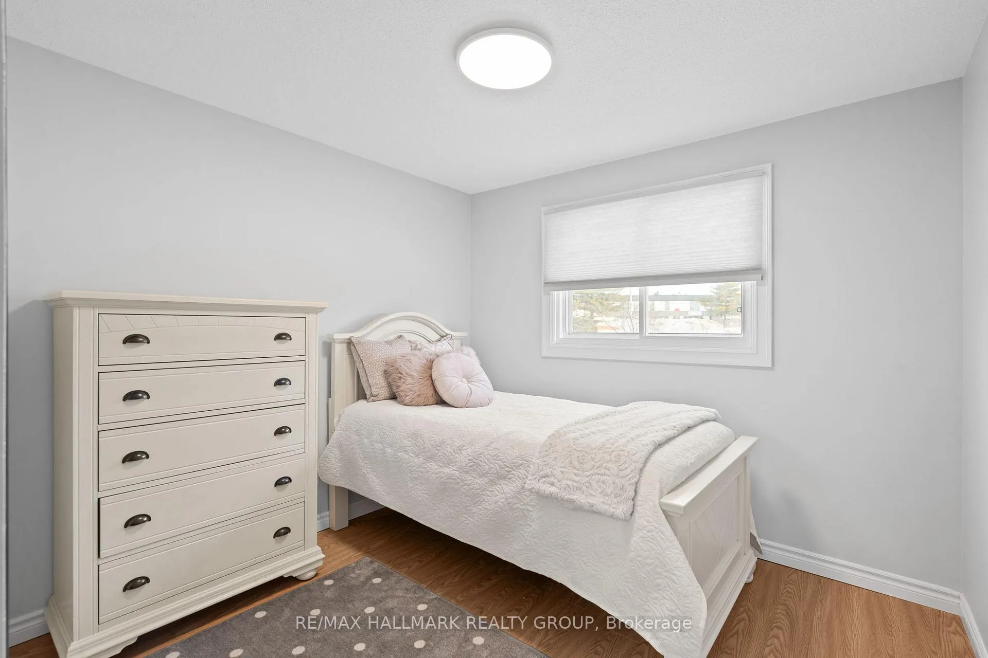 Photo 259 of 68 Valewood Crescent, Ottawa, Blackburn Hamlet — HOMEH