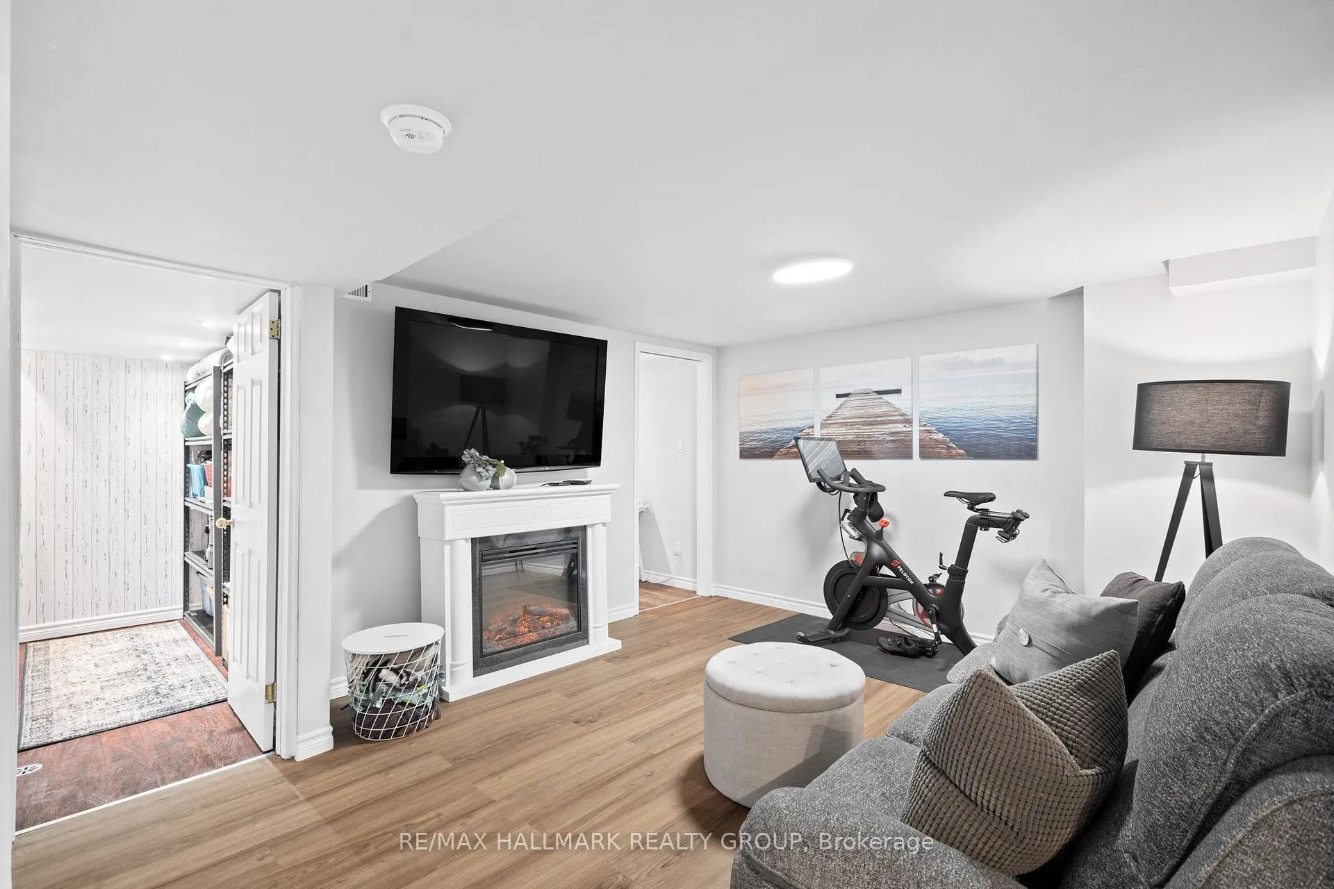 Photo 318 of 68 Valewood Crescent, Ottawa, Blackburn Hamlet — HOMEH