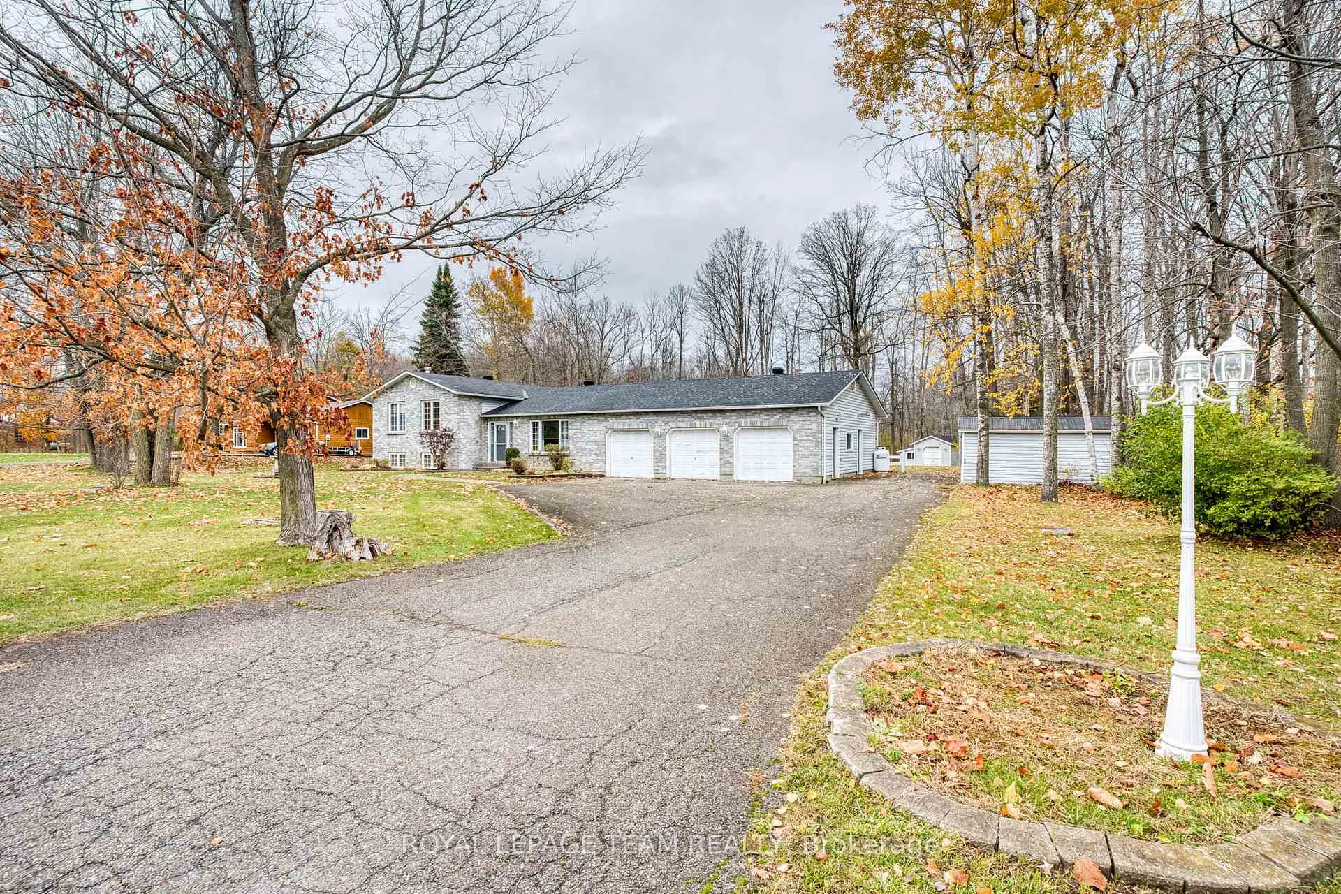 Photo 3 of 188 Hemlock Drive, Beckwith, Beckwith Twp — HOMEH