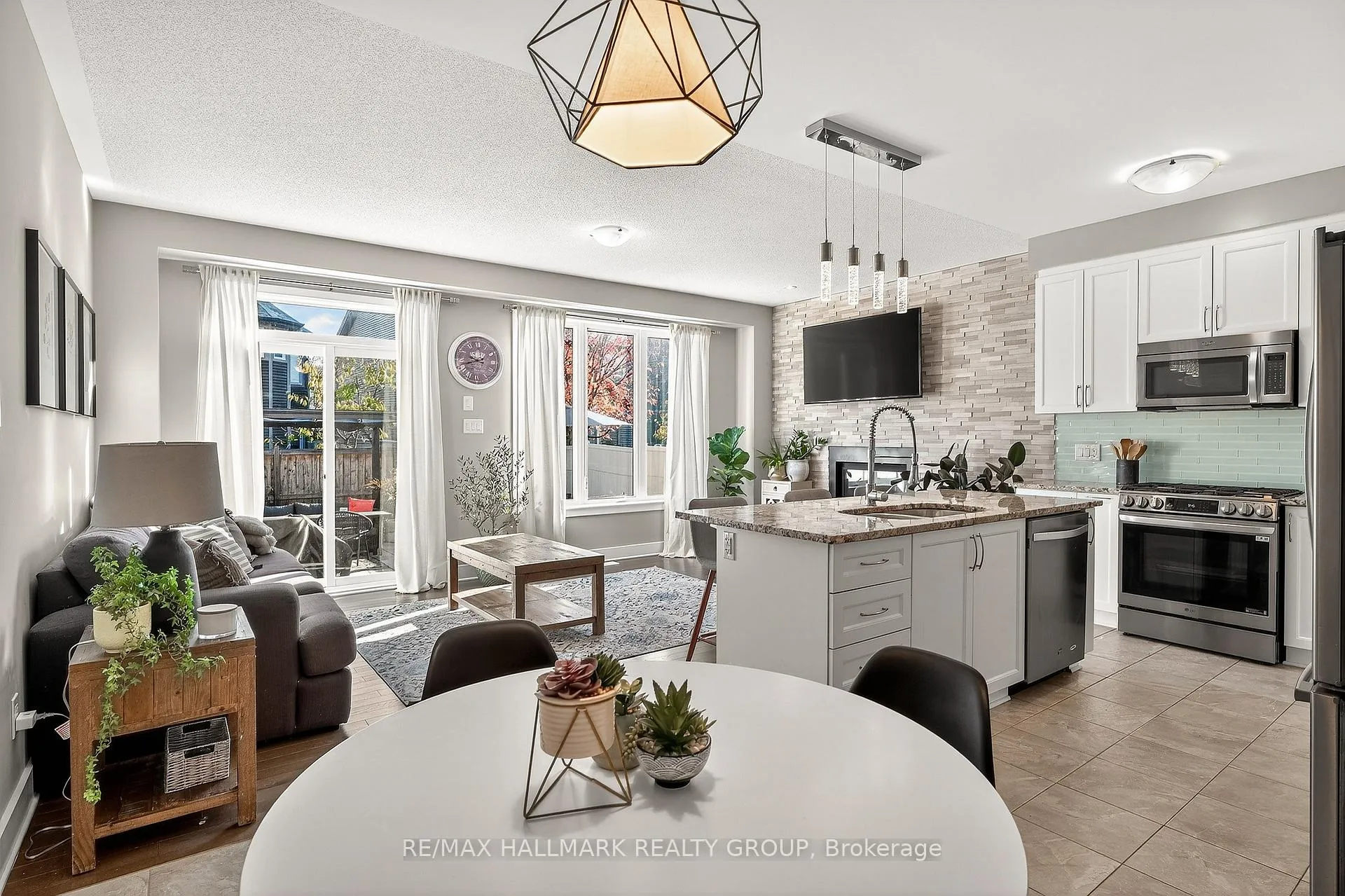 Photo 165 of 332 Gracewood Crescent, Ottawa, Blossom Park/Kemp Park/Findlay Creek — HOMEH