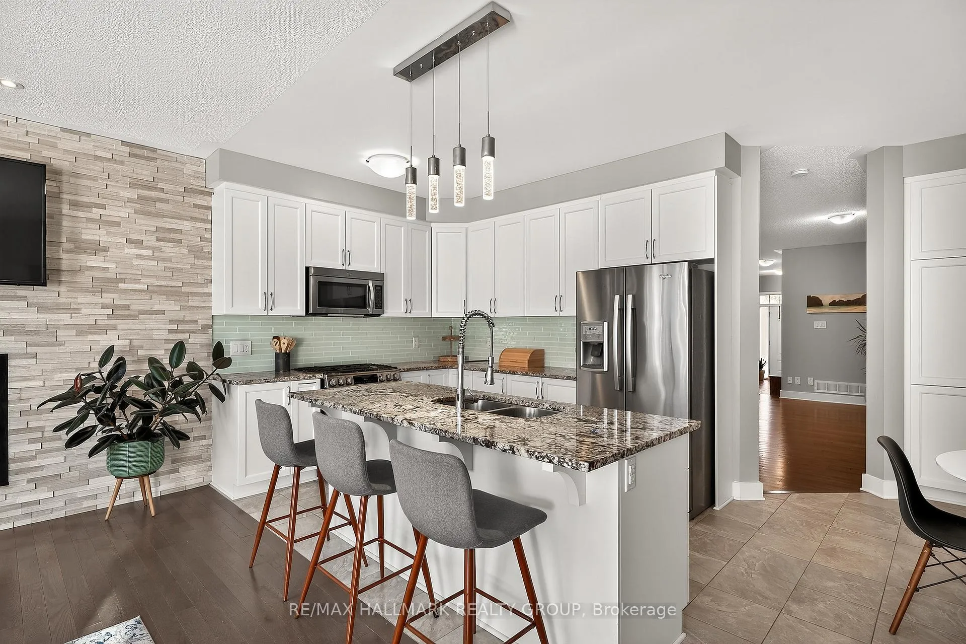 Photo 204 of 332 Gracewood Crescent, Ottawa, Blossom Park/Kemp Park/Findlay Creek — HOMEH