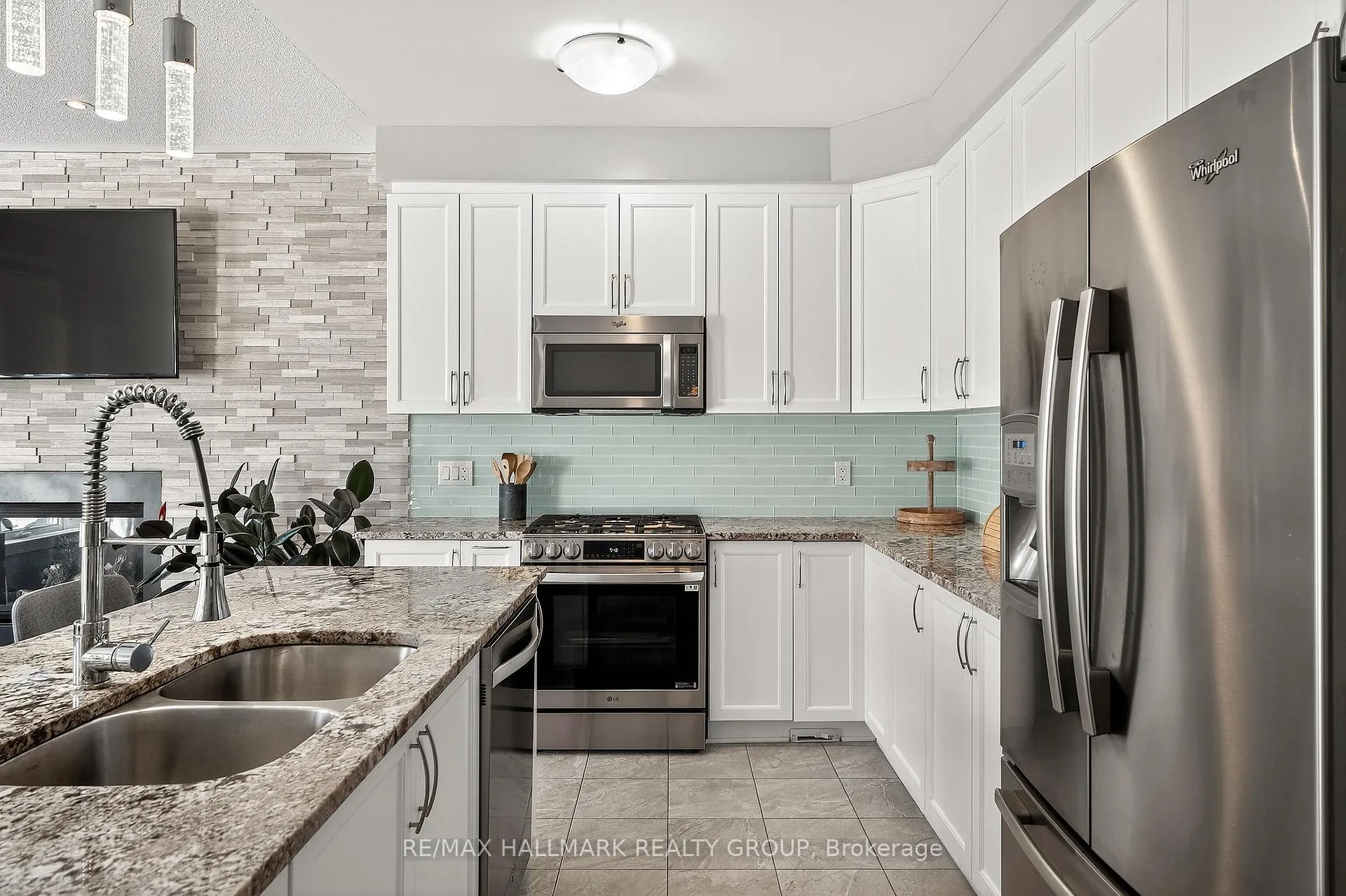 Photo 226 of 332 Gracewood Crescent, Ottawa, Blossom Park/Kemp Park/Findlay Creek — HOMEH