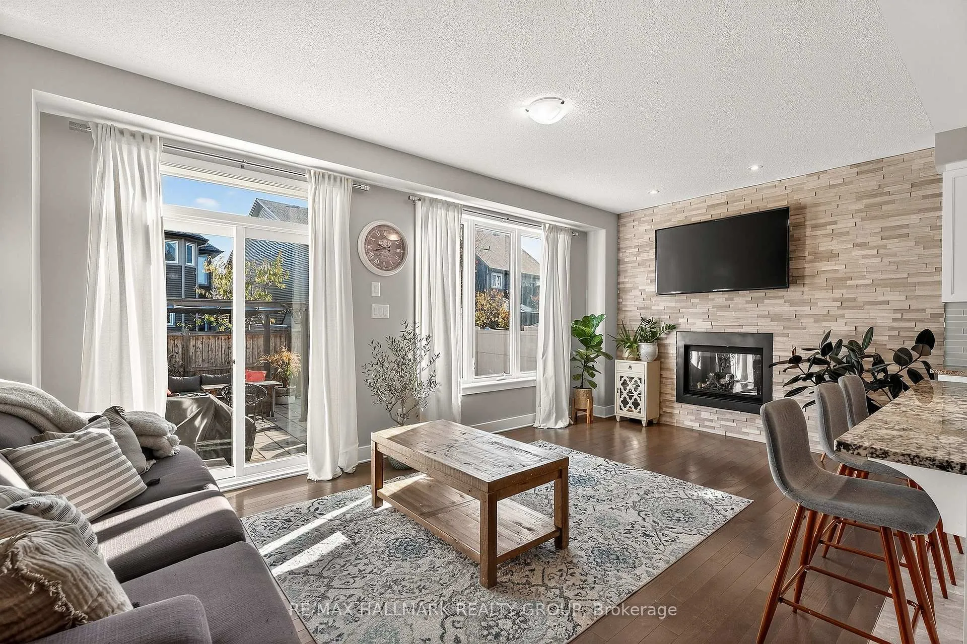 Photo 256 of 332 Gracewood Crescent, Ottawa, Blossom Park/Kemp Park/Findlay Creek — HOMEH