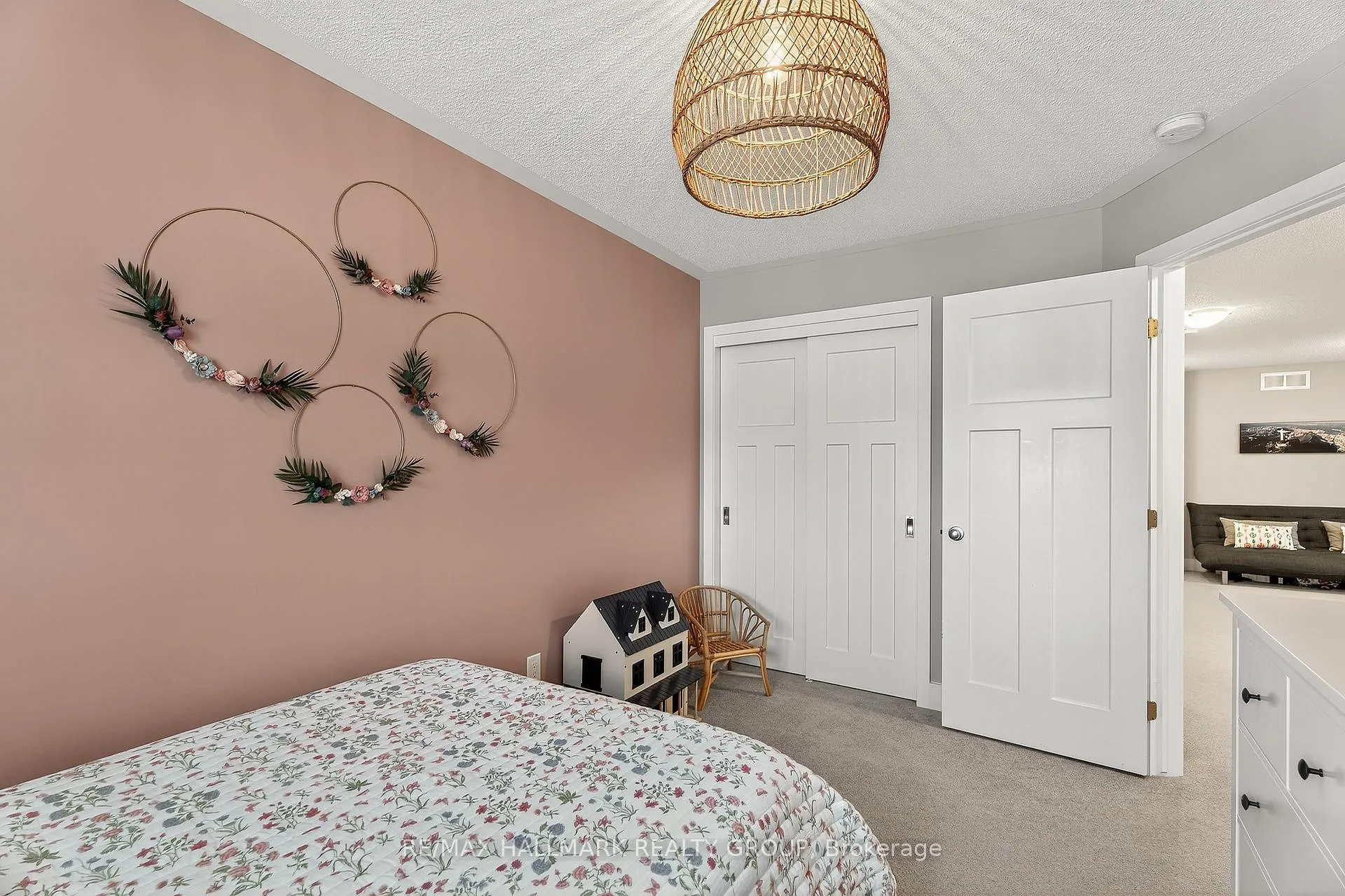 Photo 464 of 332 Gracewood Crescent, Ottawa, Blossom Park/Kemp Park/Findlay Creek — HOMEH