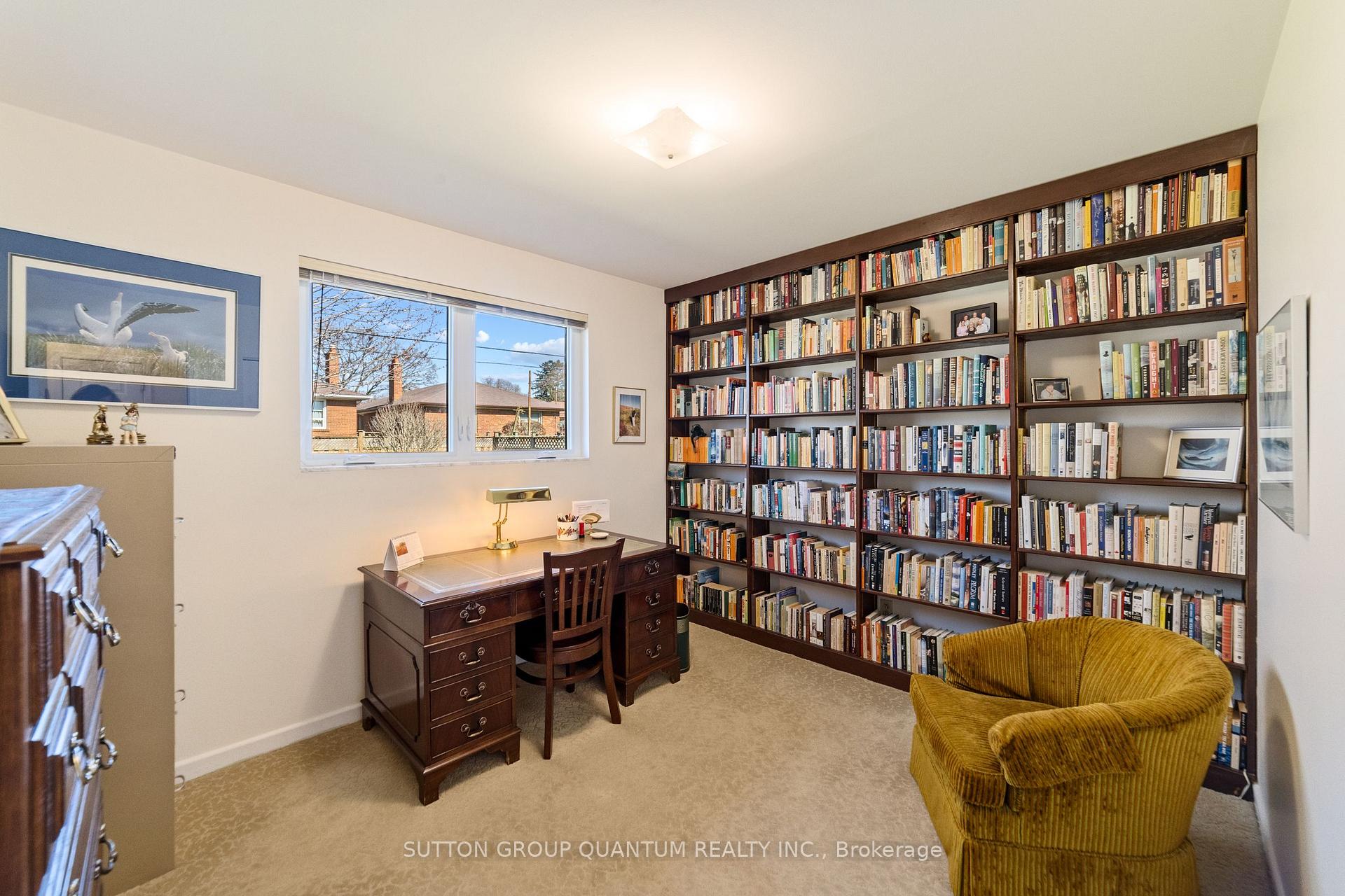 Photo 17 of 37 Farley Crescent, Etobicoke, Willowridge-Martingrove-Richview — HOMEH