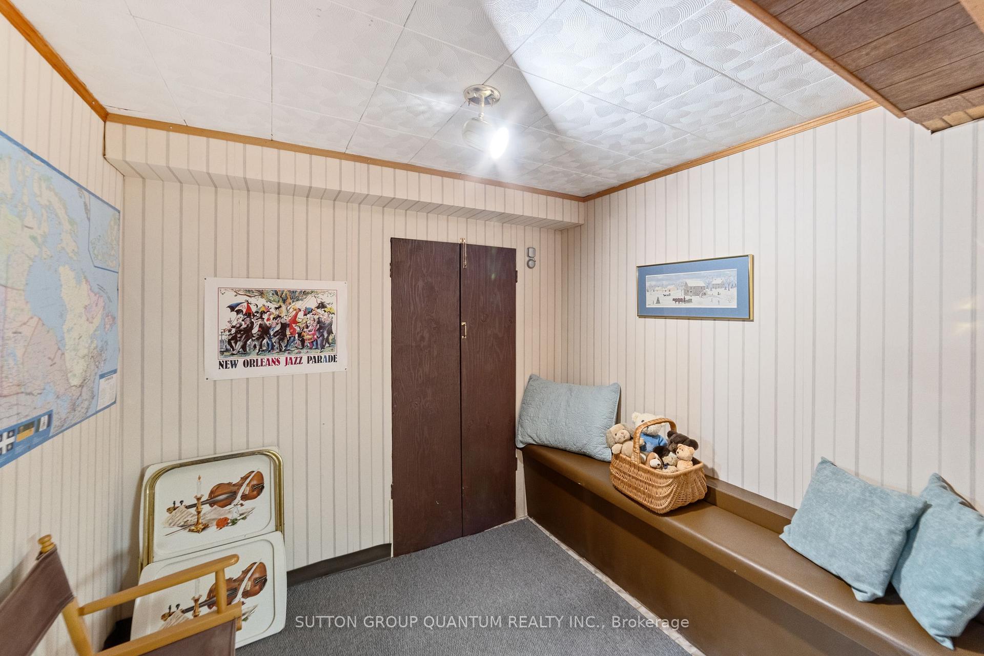 Photo 24 of 37 Farley Crescent, Etobicoke, Willowridge-Martingrove-Richview — HOMEH