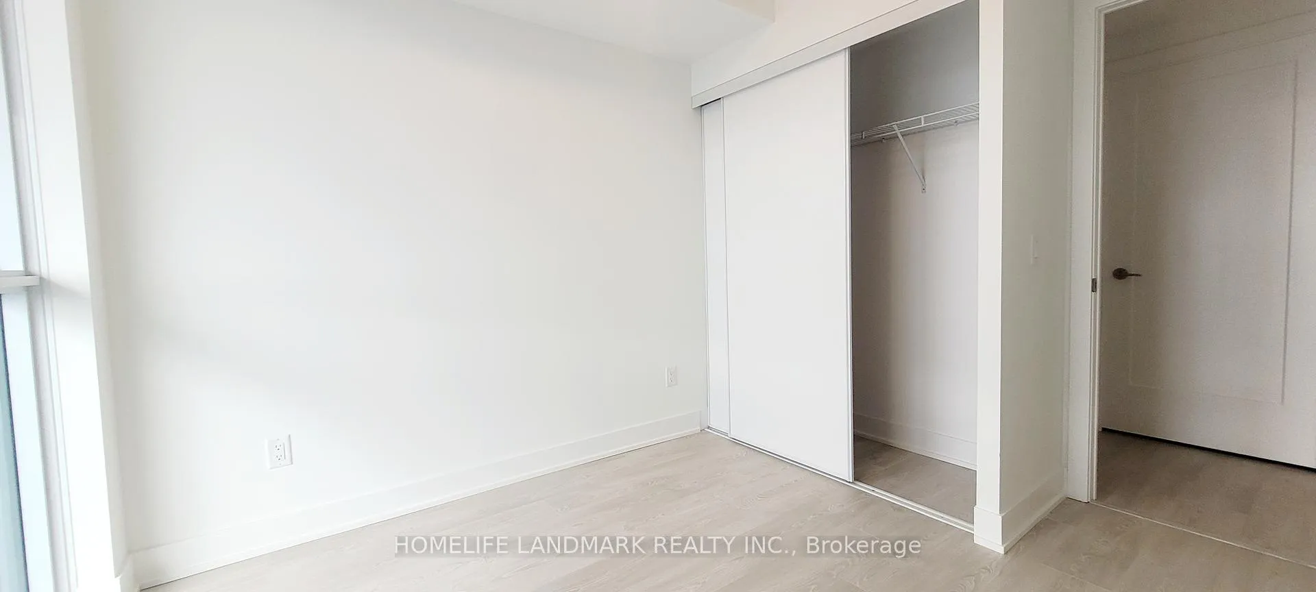 Photo 5 of Unit 724, 2545 Simcoe Street N, Oshawa, Windfields — HOMEH