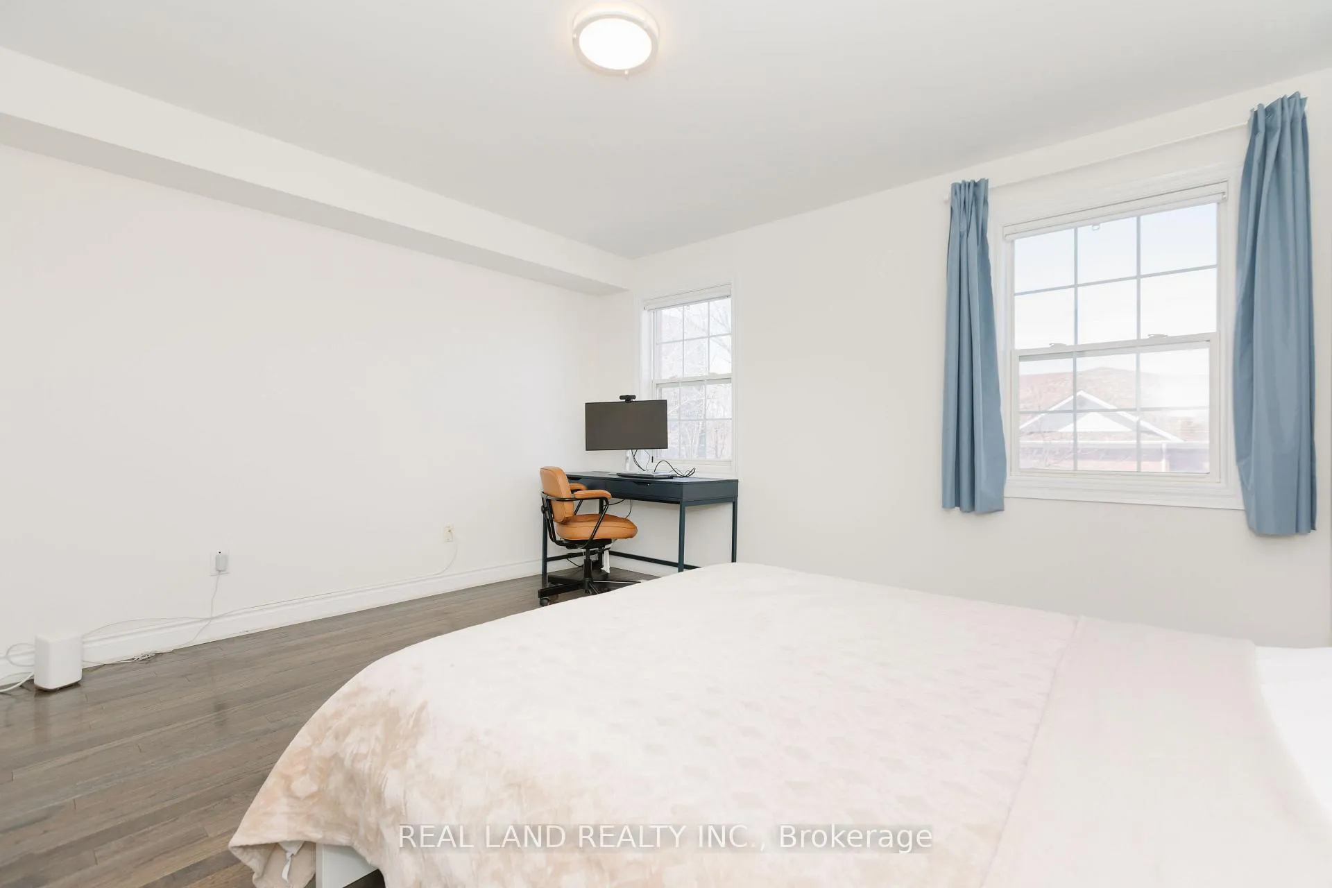 Photo 19 of 22 Loring Doolittle Court, Aurora, Aurora Village — HOMEH