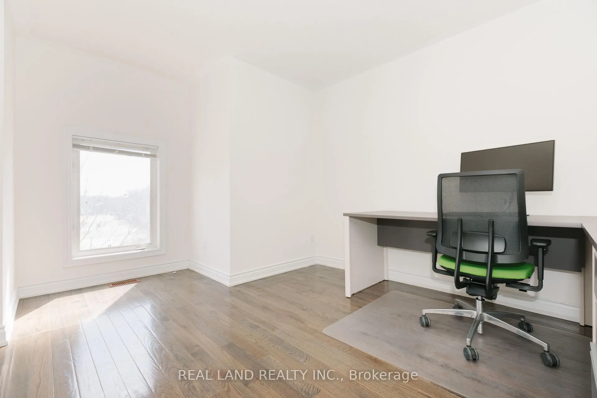 Photo 29 of 22 Loring Doolittle Court, Aurora, Aurora Village — HOMEH