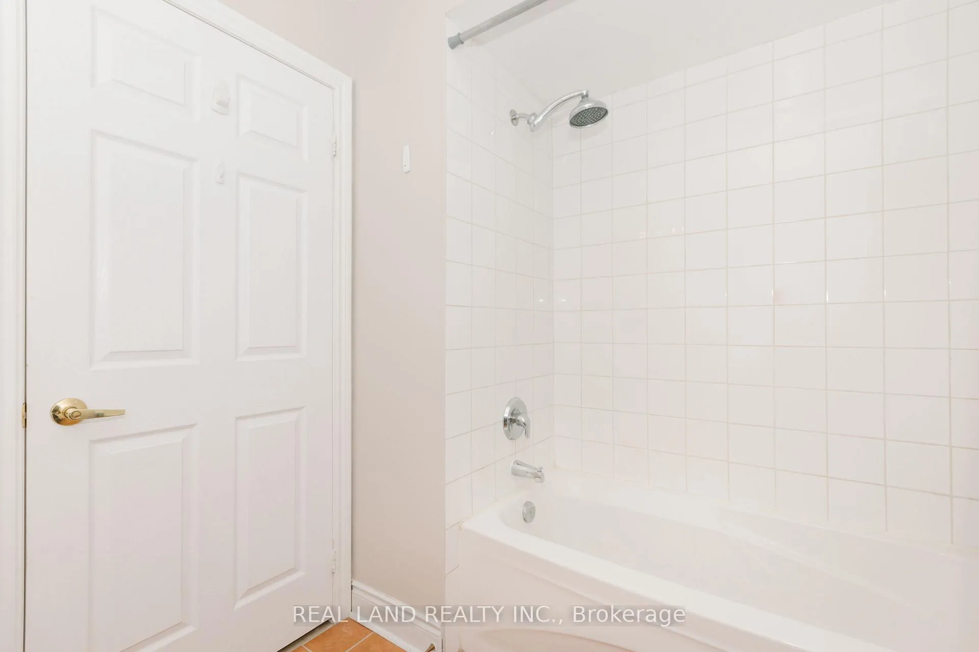Photo 35 of 22 Loring Doolittle Court, Aurora, Aurora Village — HOMEH