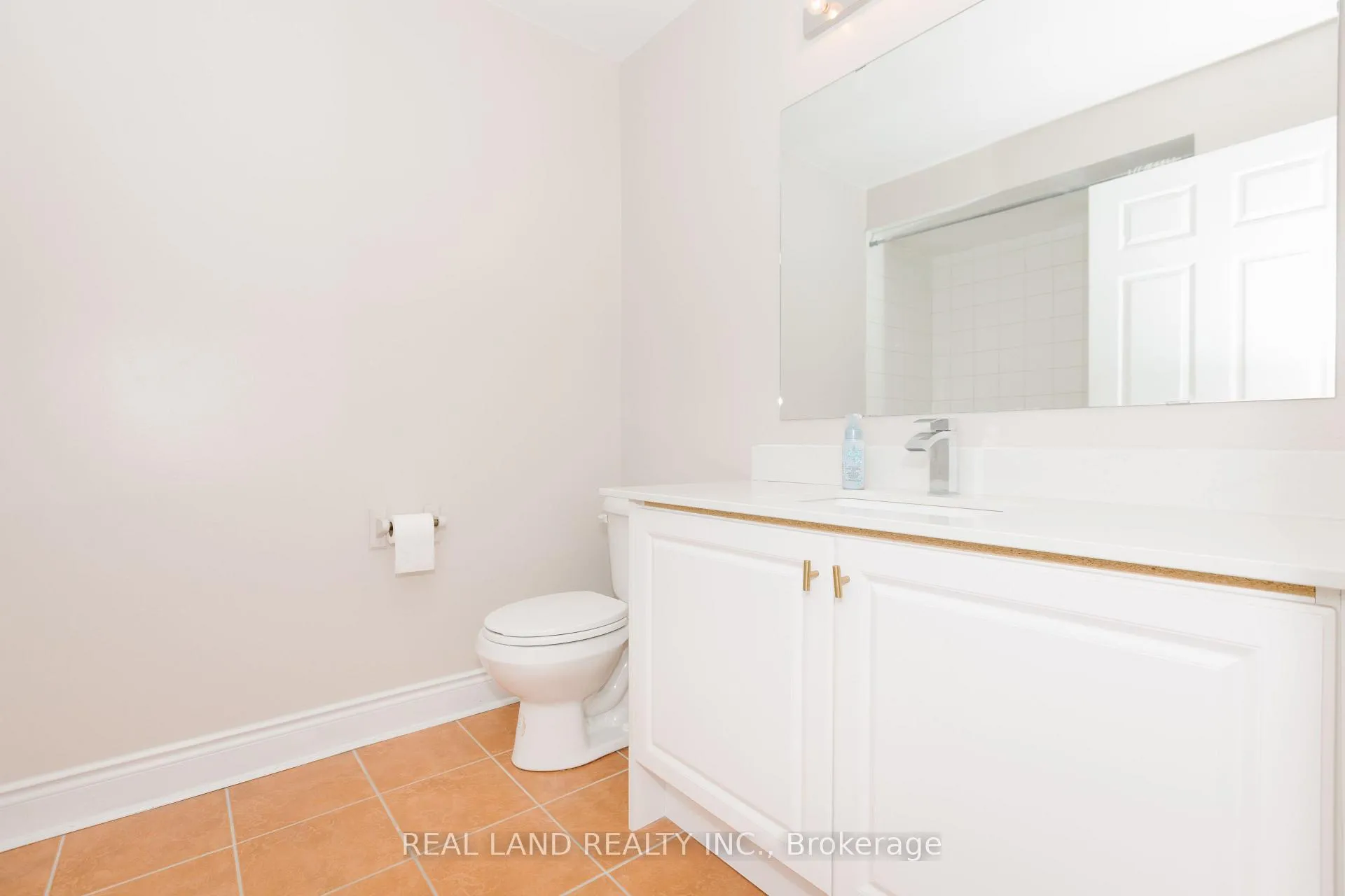 Photo 36 of 22 Loring Doolittle Court, Aurora, Aurora Village — HOMEH