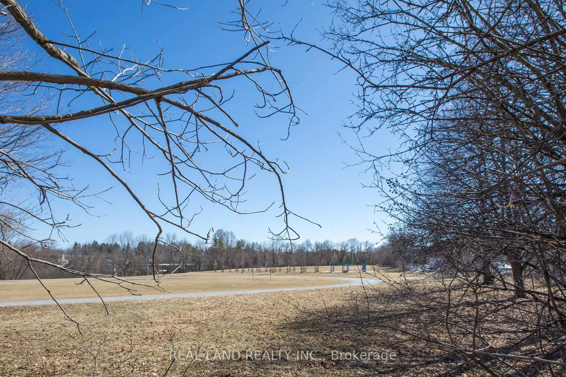 Photo 40 of 22 Loring Doolittle Court, Aurora, Aurora Village — HOMEH