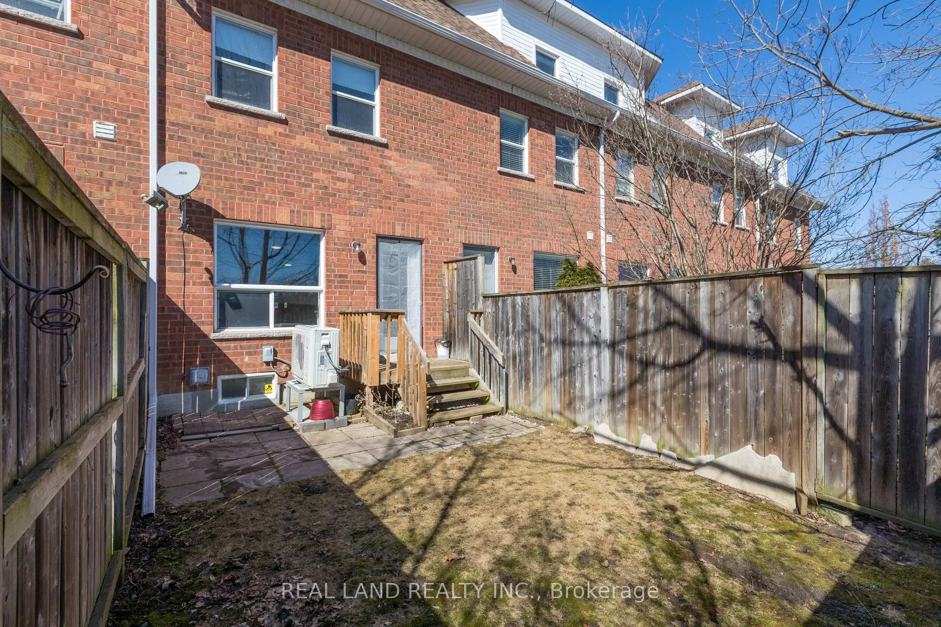 Photo 41 of 22 Loring Doolittle Court, Aurora, Aurora Village — HOMEH