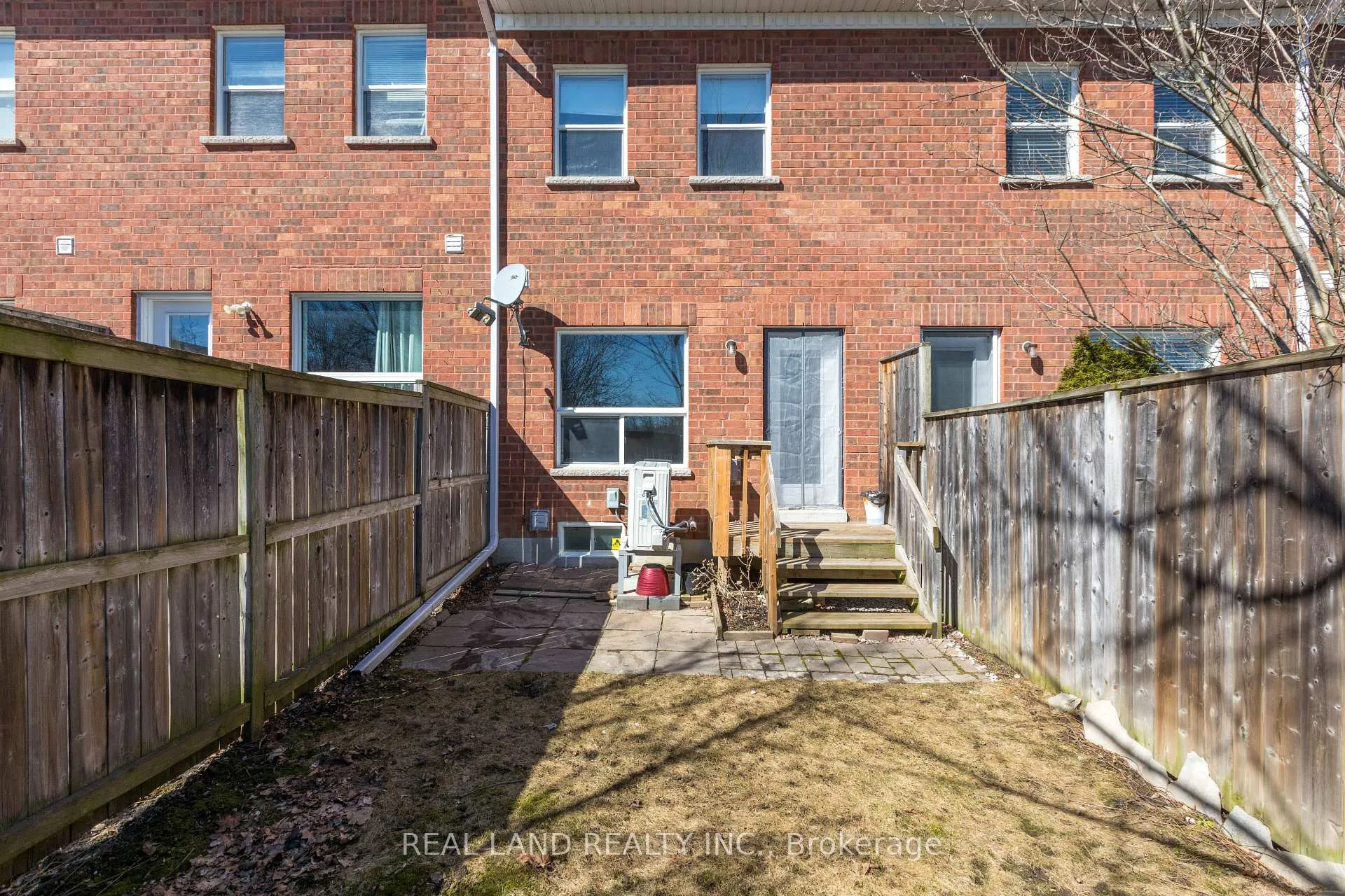 Photo 42 of 22 Loring Doolittle Court, Aurora, Aurora Village — HOMEH