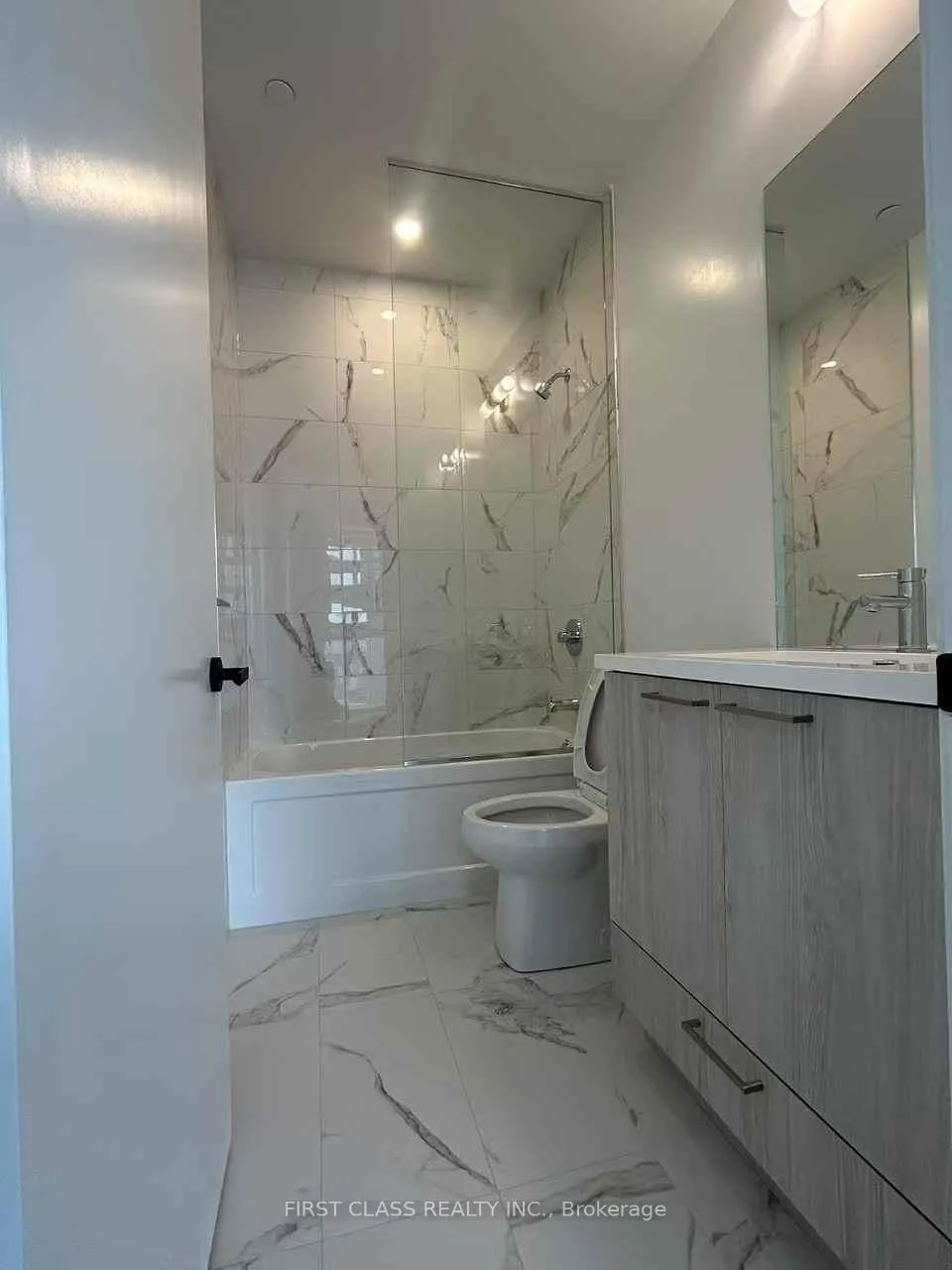Photo 5 of Unit 3615, 225 Commerce Street W, Vaughan, Vaughan Corporate Centre — HOMEH