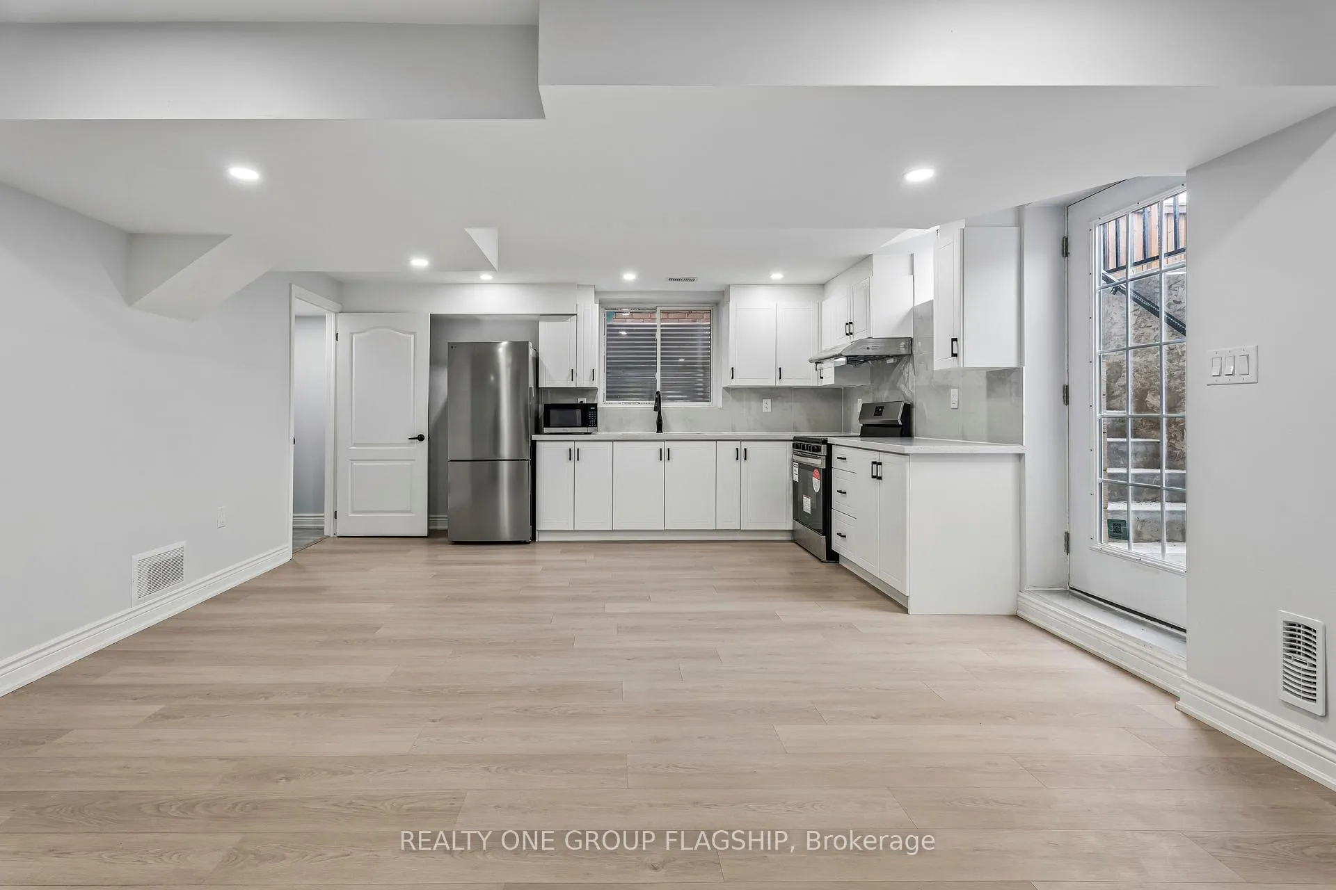 Photo 37 of 87 Dolomiti Court, Hamilton, Rural Glanbrook — HOMEH