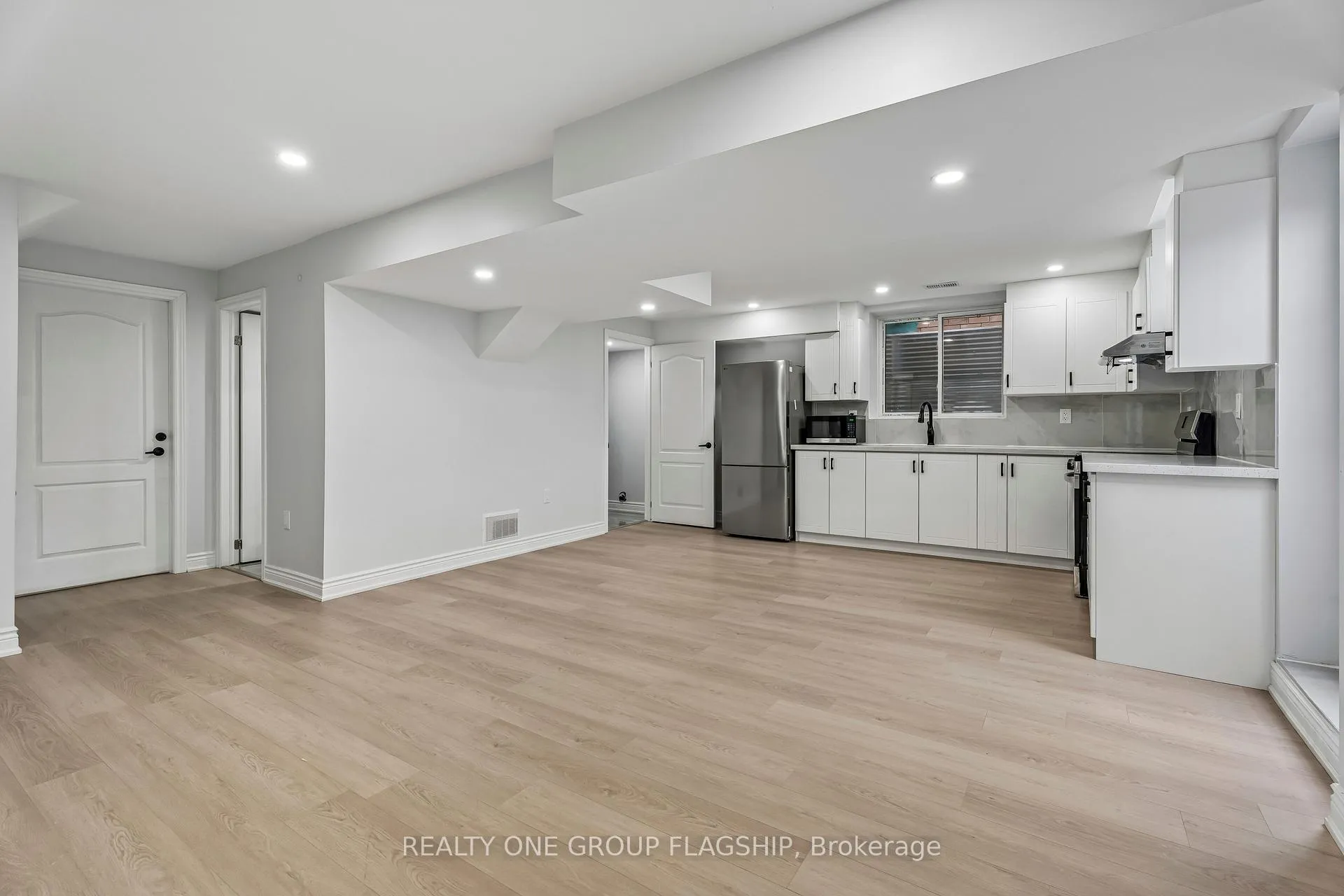 Photo 38 of 87 Dolomiti Court, Hamilton, Rural Glanbrook — HOMEH