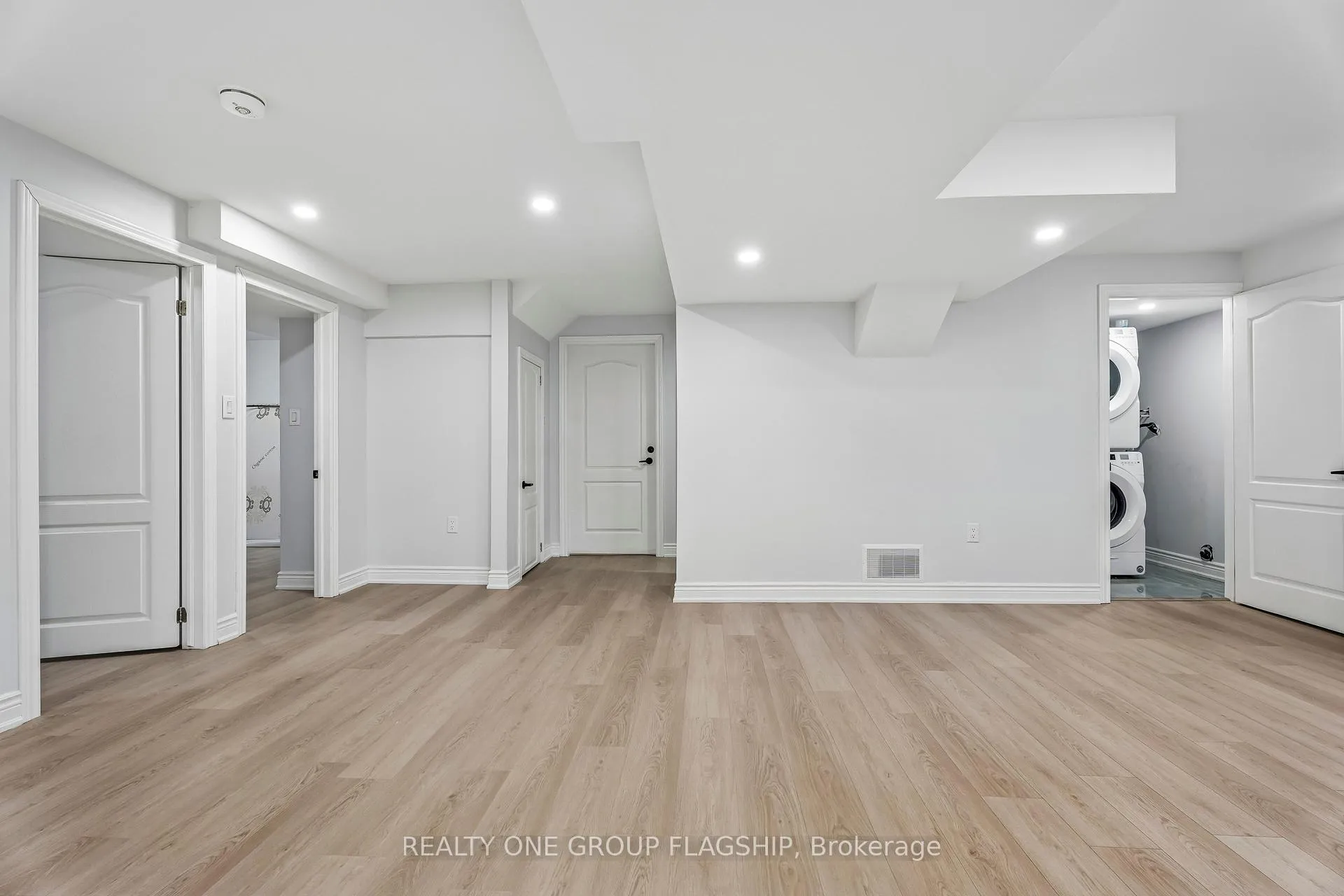 Photo 40 of 87 Dolomiti Court, Hamilton, Rural Glanbrook — HOMEH