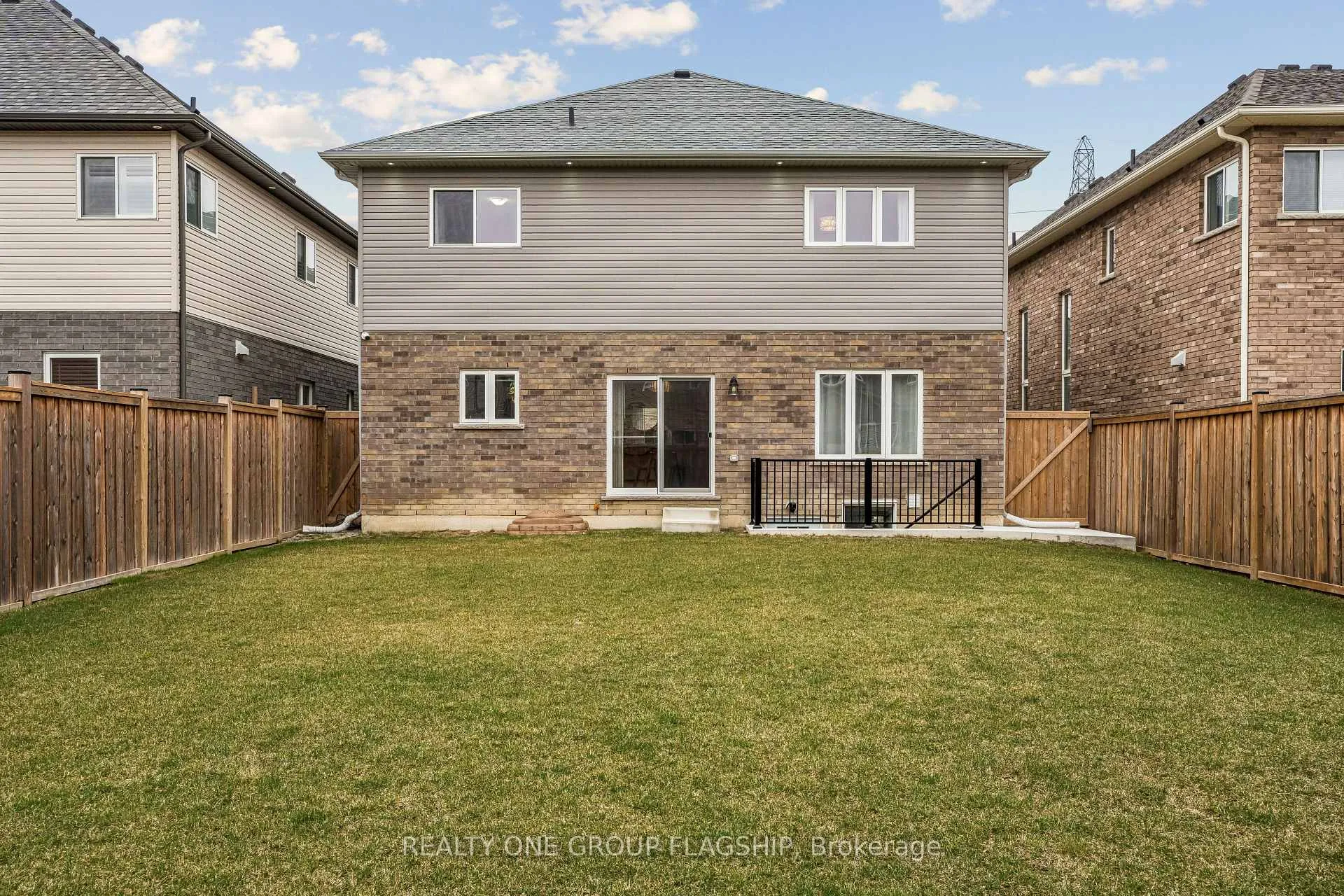 Photo 46 of 87 Dolomiti Court, Hamilton, Rural Glanbrook — HOMEH