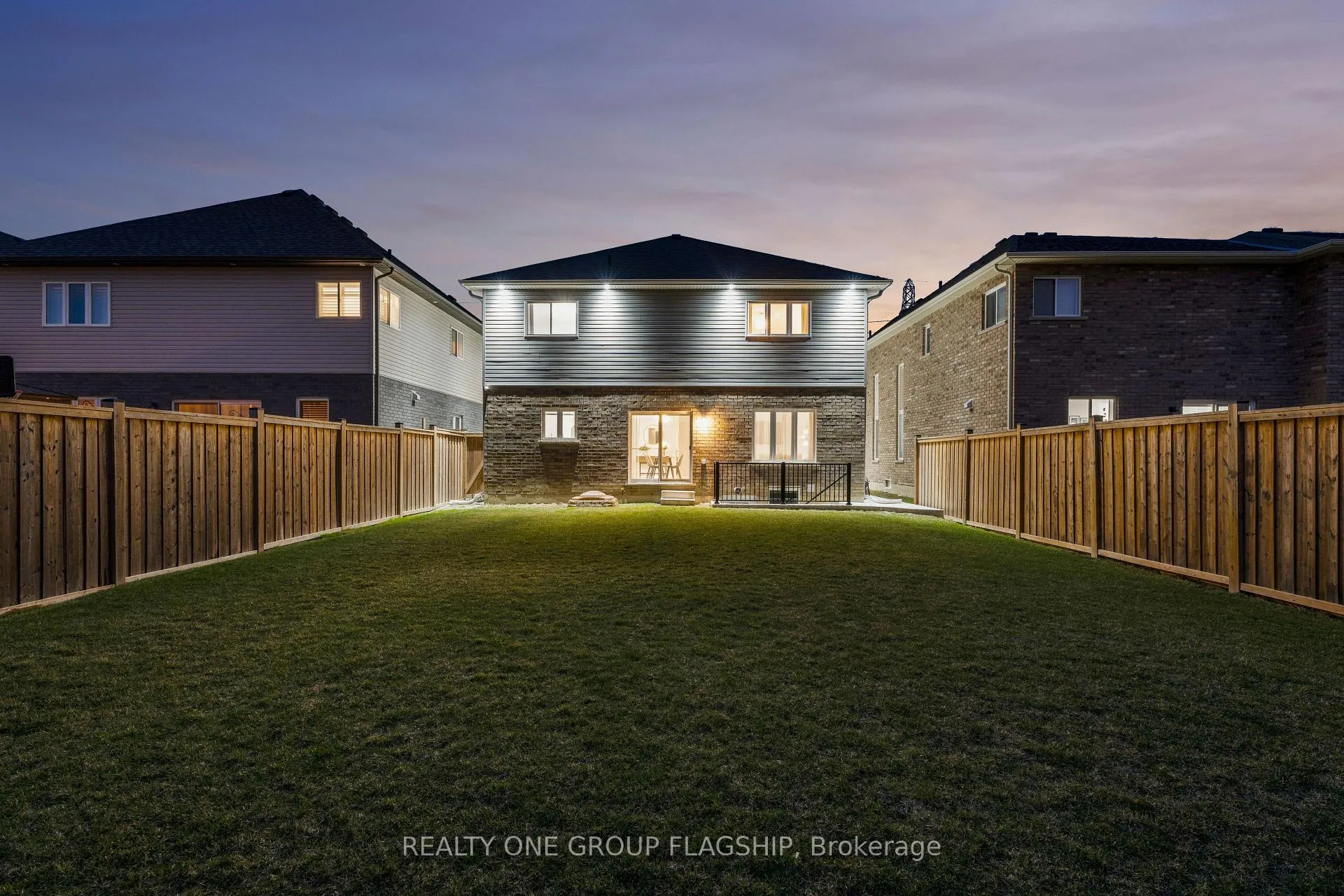 Photo 49 of 87 Dolomiti Court, Hamilton, Rural Glanbrook — HOMEH