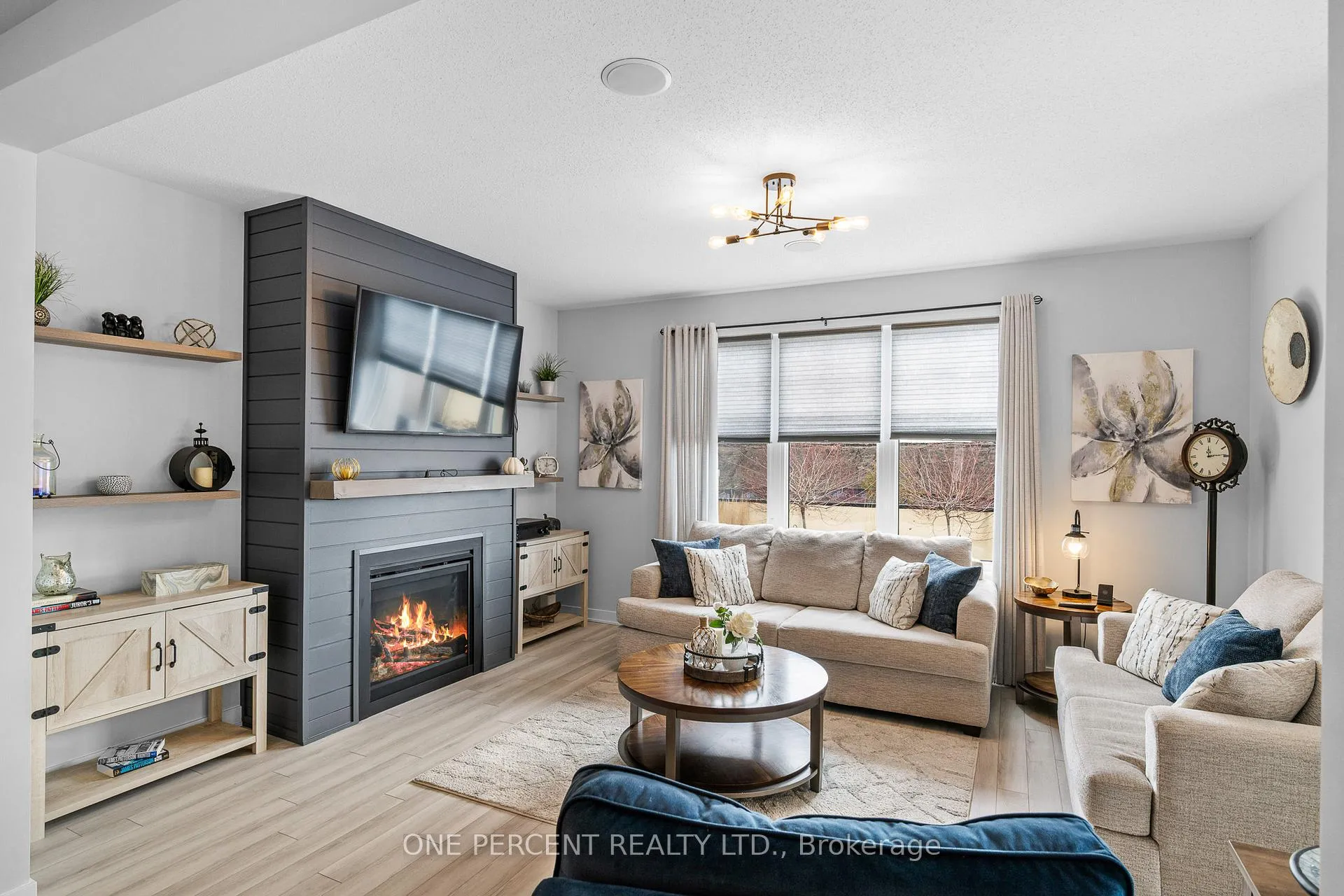 Photo 11 of 1002 Showman Street, Ottawa, Goulbourn Twp From Franktown Rd/South To Rideau — HOMEH