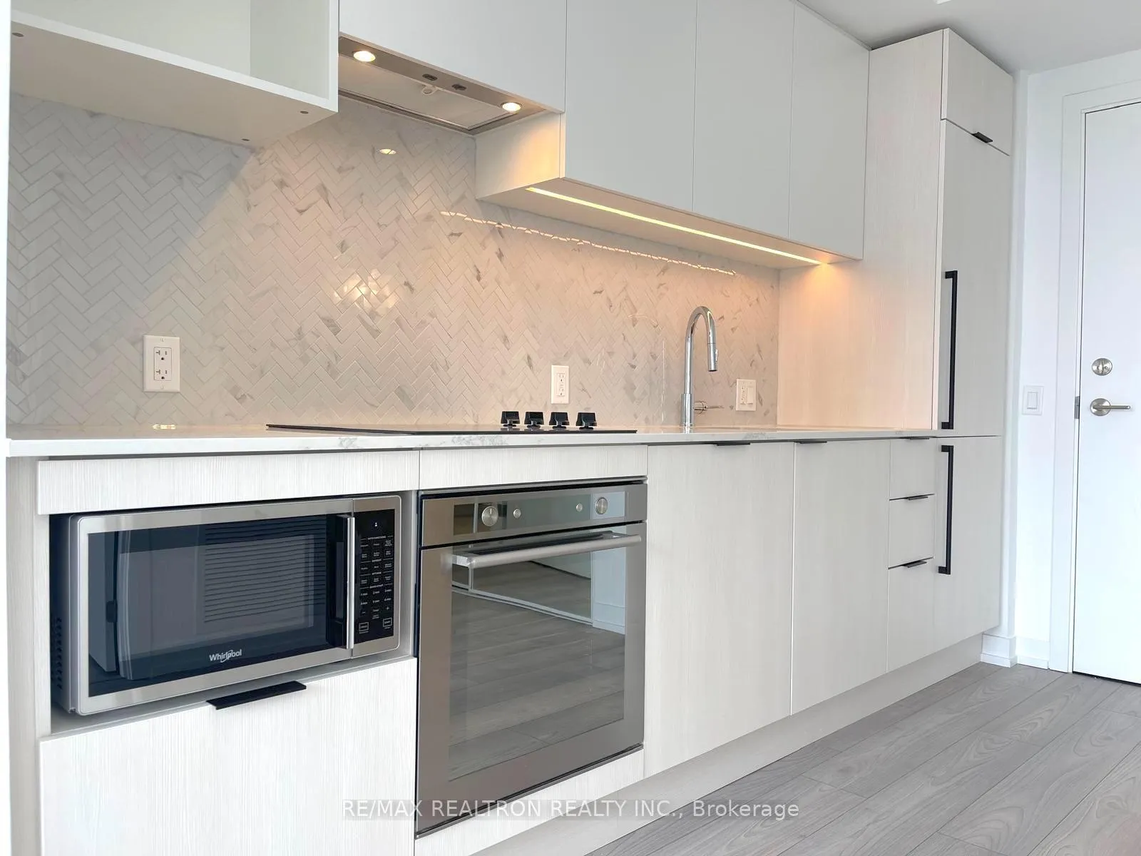 Photo 3 of Unit 4005, 82 Dalhousie Street, Toronto, Church-Yonge Corridor — HOMEH