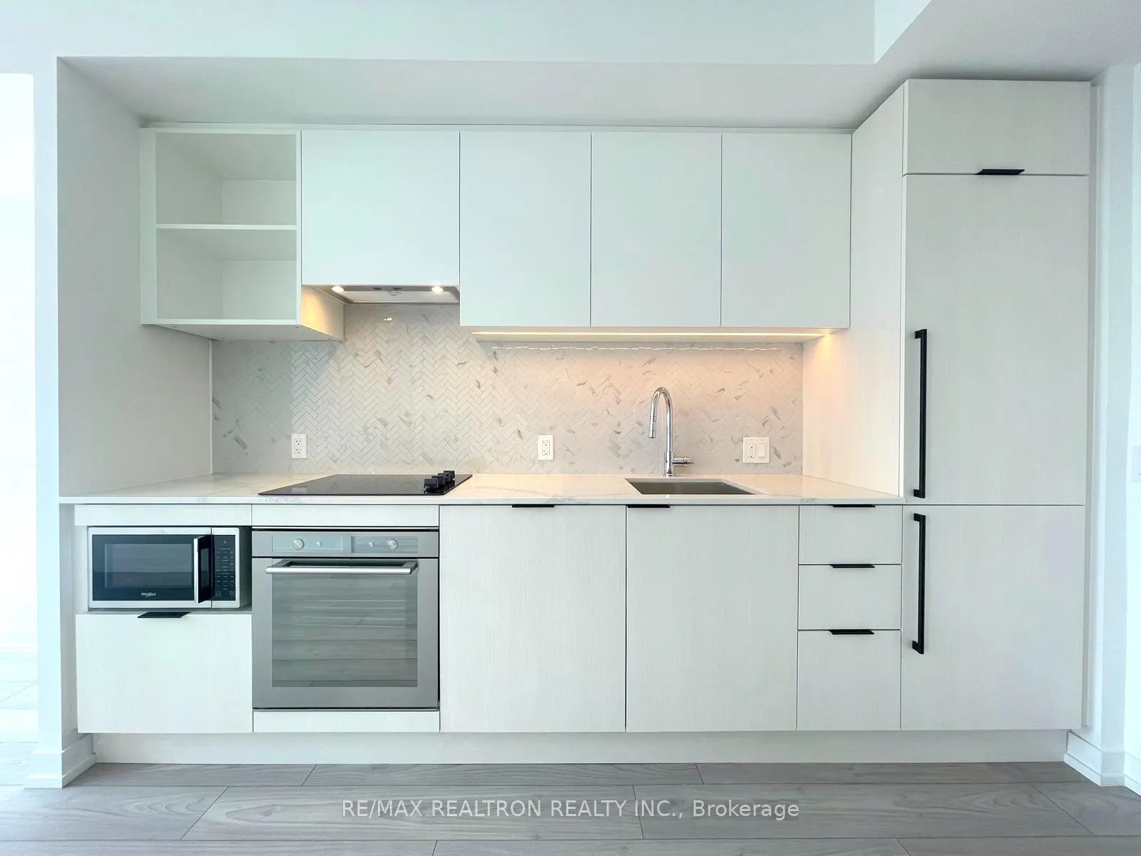 Photo 4 of Unit 4005, 82 Dalhousie Street, Toronto, Church-Yonge Corridor — HOMEH