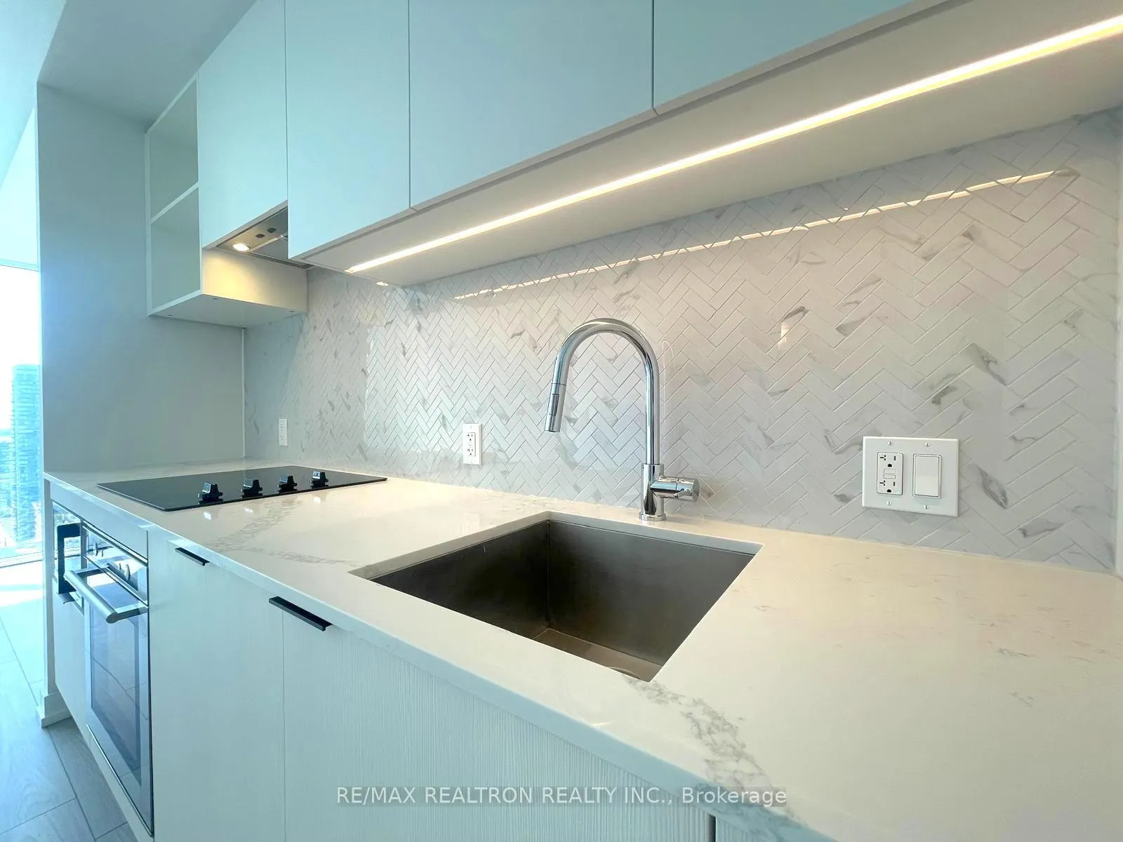 Photo 5 of Unit 4005, 82 Dalhousie Street, Toronto, Church-Yonge Corridor — HOMEH