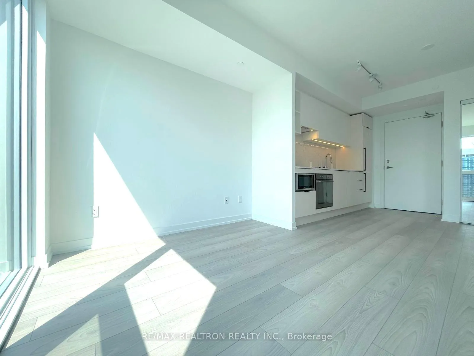 Photo 9 of Unit 4005, 82 Dalhousie Street, Toronto, Church-Yonge Corridor — HOMEH