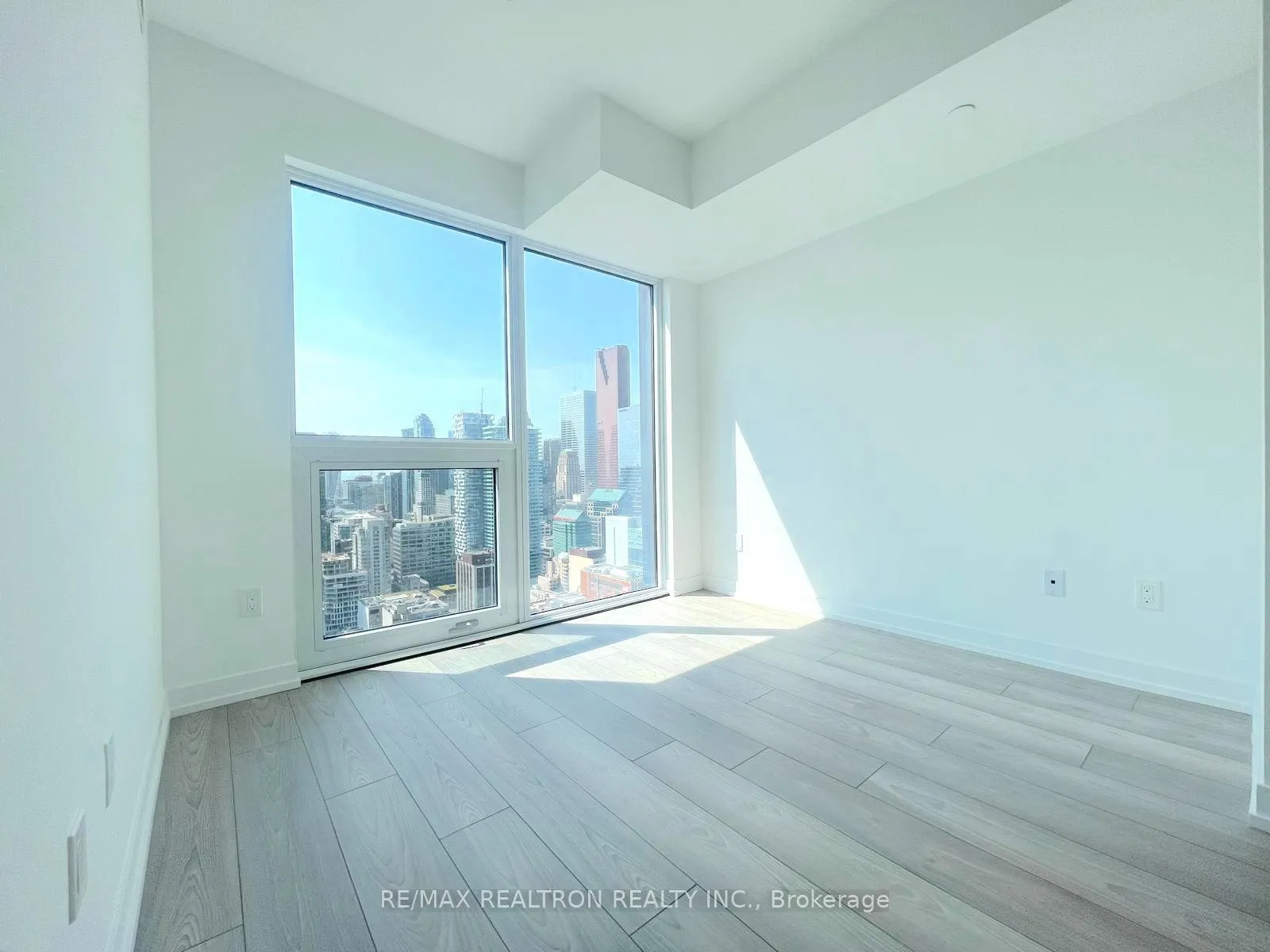 Photo 11 of Unit 4005, 82 Dalhousie Street, Toronto, Church-Yonge Corridor — HOMEH