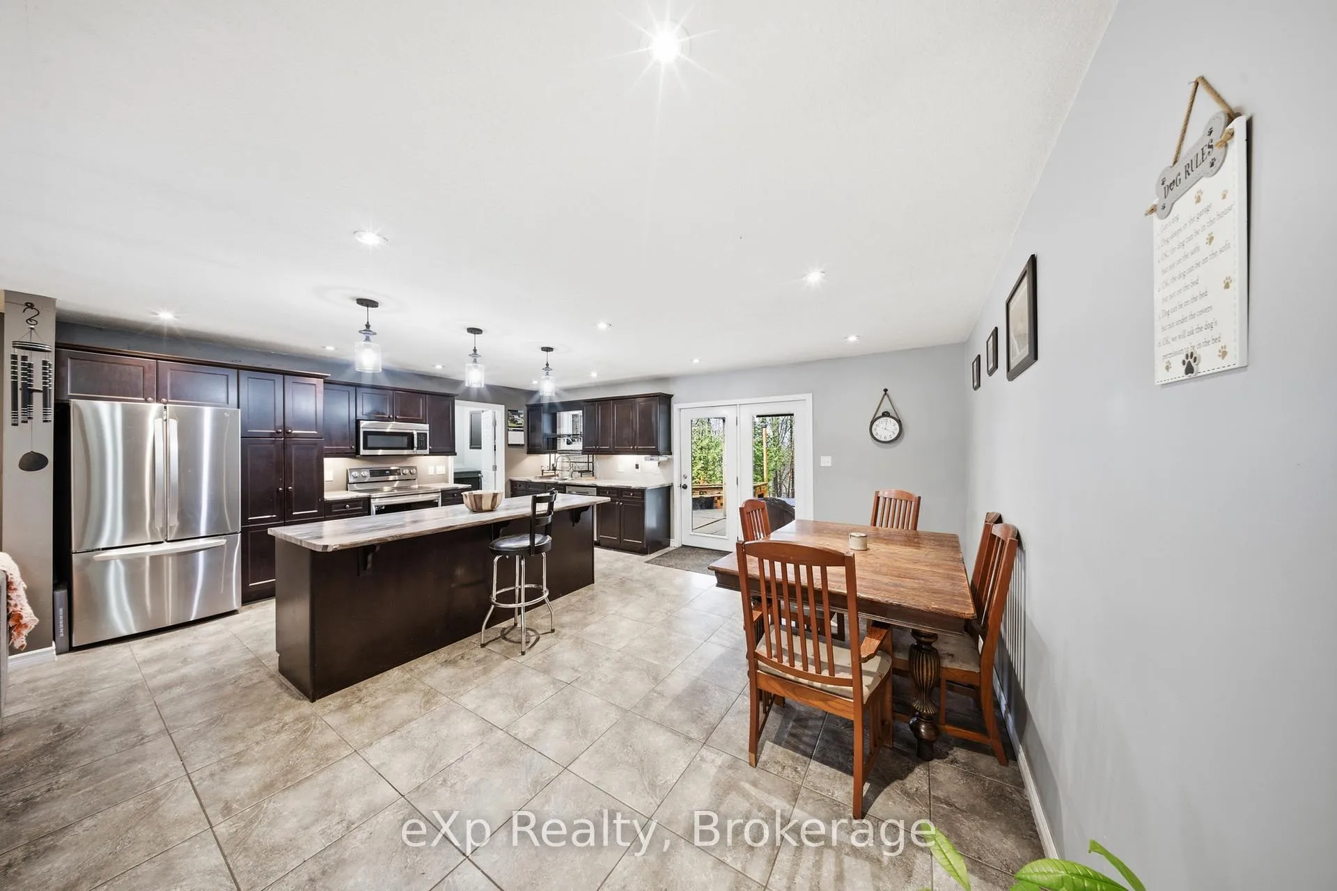 Photo 11 of 90806 Driftwood Beach Road, Howick — HOMEH