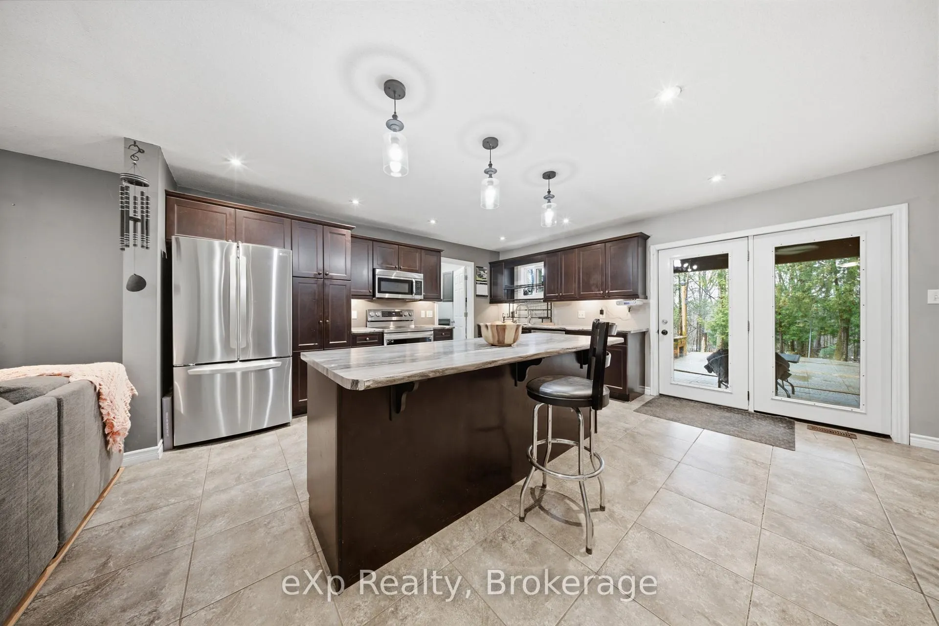 Photo 13 of 90806 Driftwood Beach Road, Howick — HOMEH