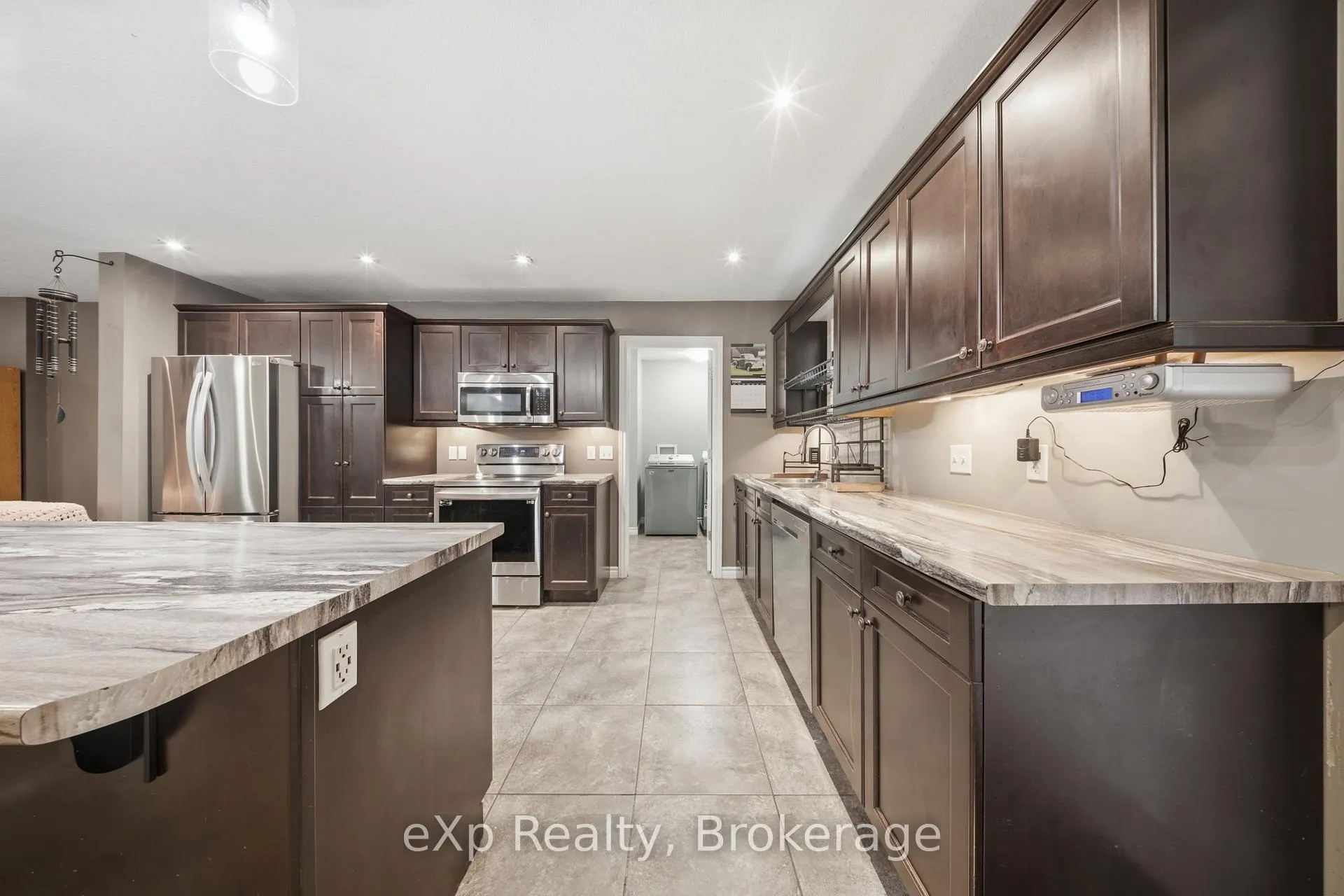 Photo 15 of 90806 Driftwood Beach Road, Howick — HOMEH