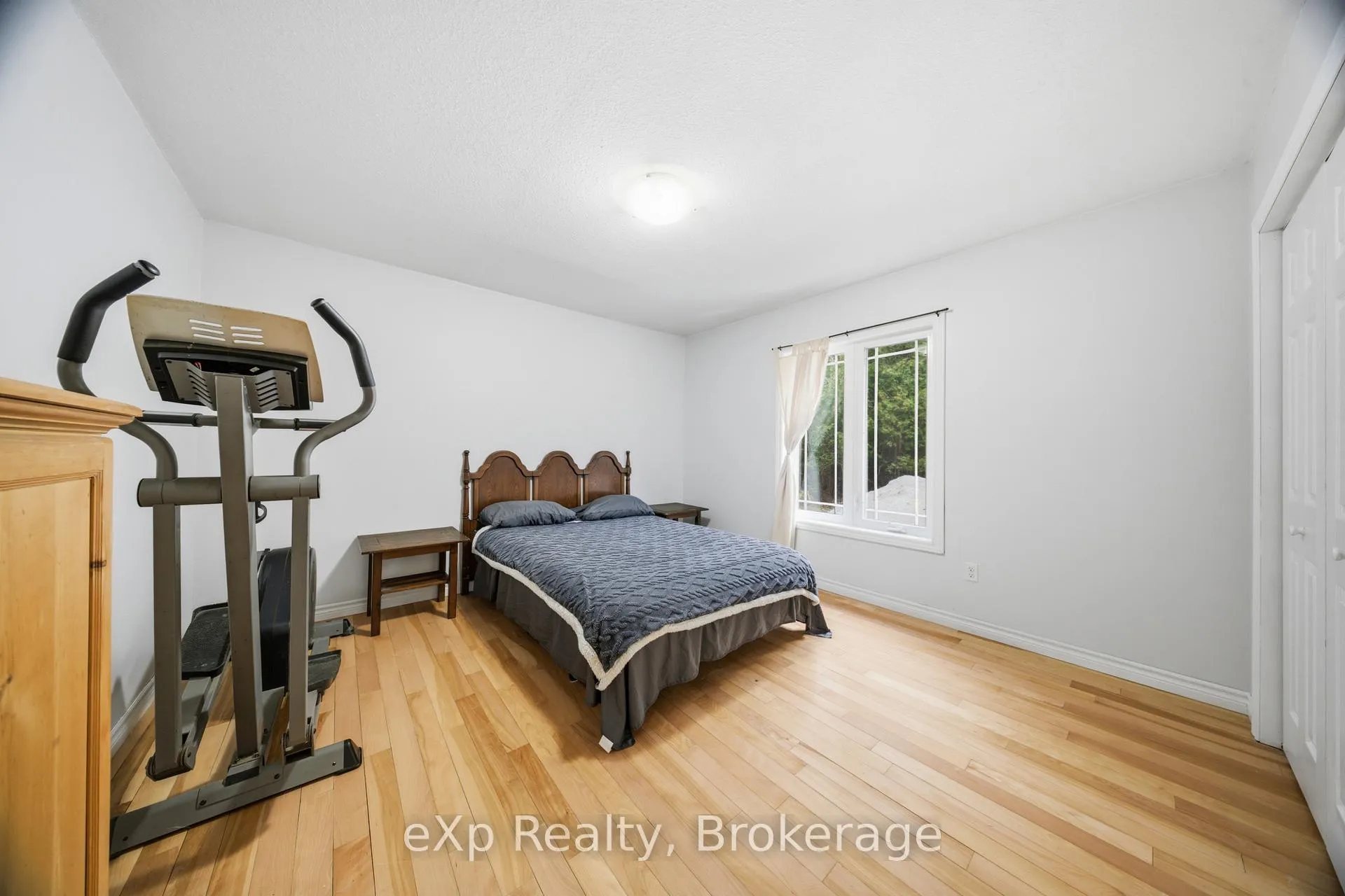 Photo 23 of 90806 Driftwood Beach Road, Howick — HOMEH