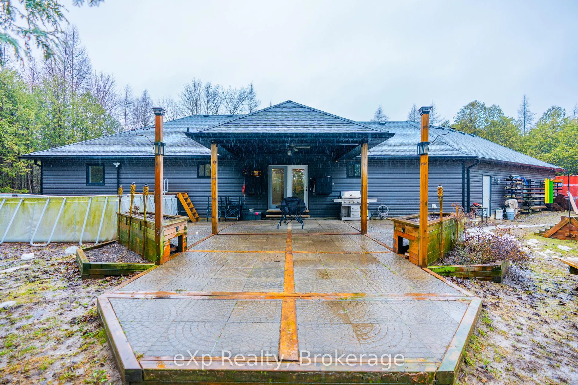 Photo 35 of 90806 Driftwood Beach Road, Howick — HOMEH