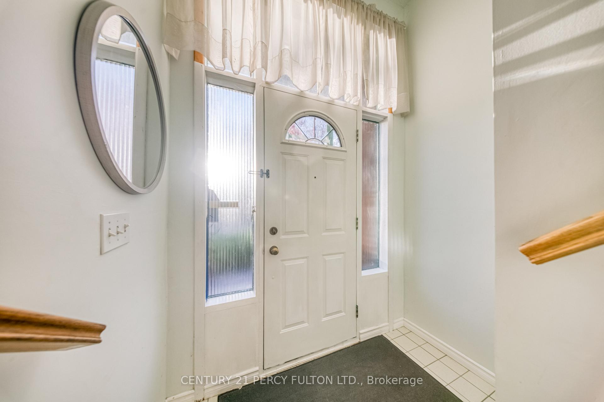Photo 5 of 43 Taylor Road, Ajax, South East — HOMEH