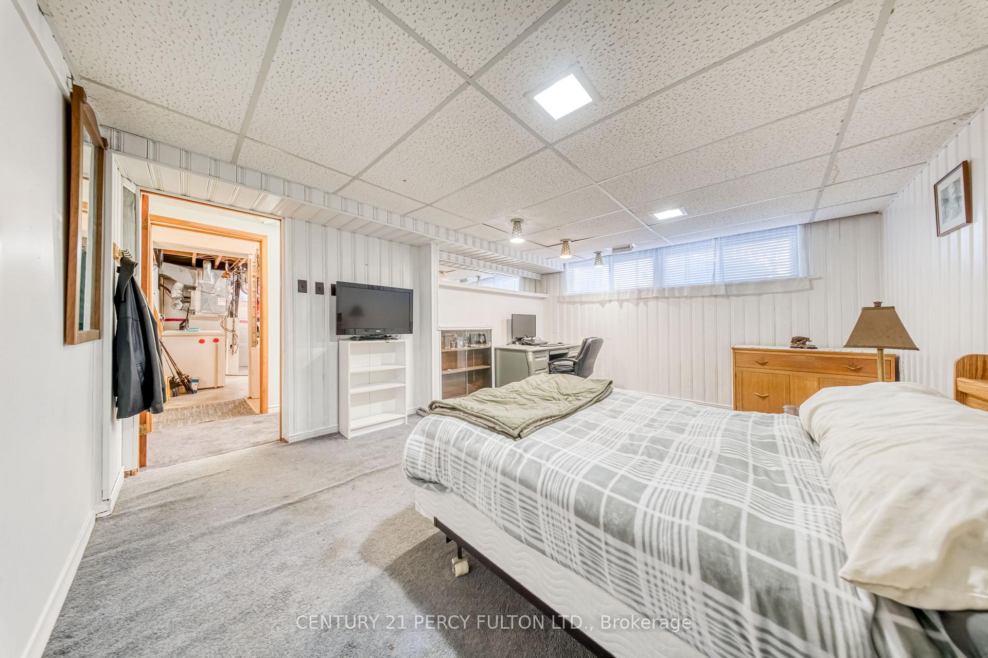 Photo 25 of 43 Taylor Road, Ajax, South East — HOMEH
