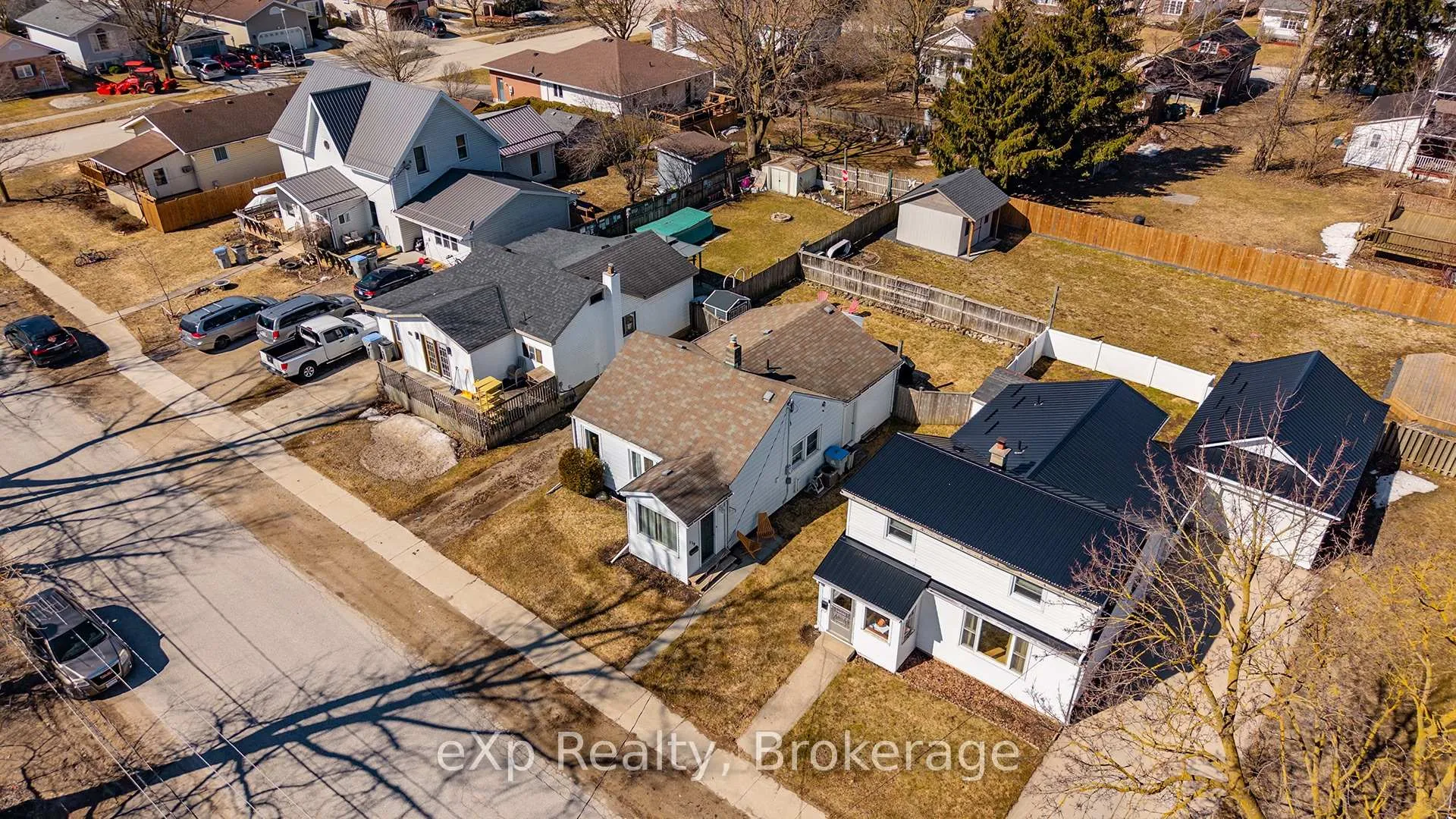Photo 20 of 229 Havelock Avenue S, North Perth, Listowel — HOMEH