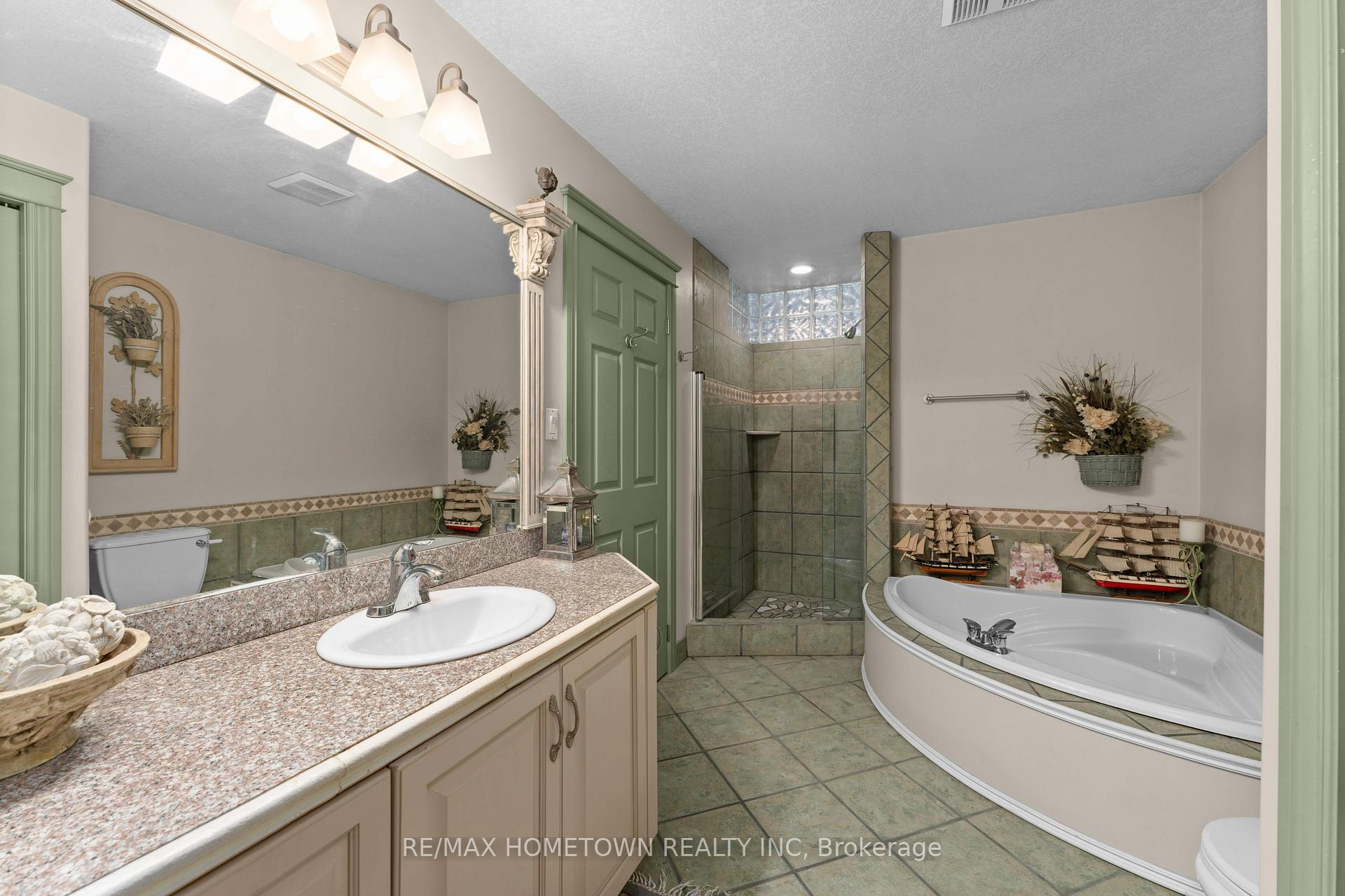 Photo 15 of 111 Lake Eloida Road, Athens, R of Yonge & Escott Twp — HOMEH
