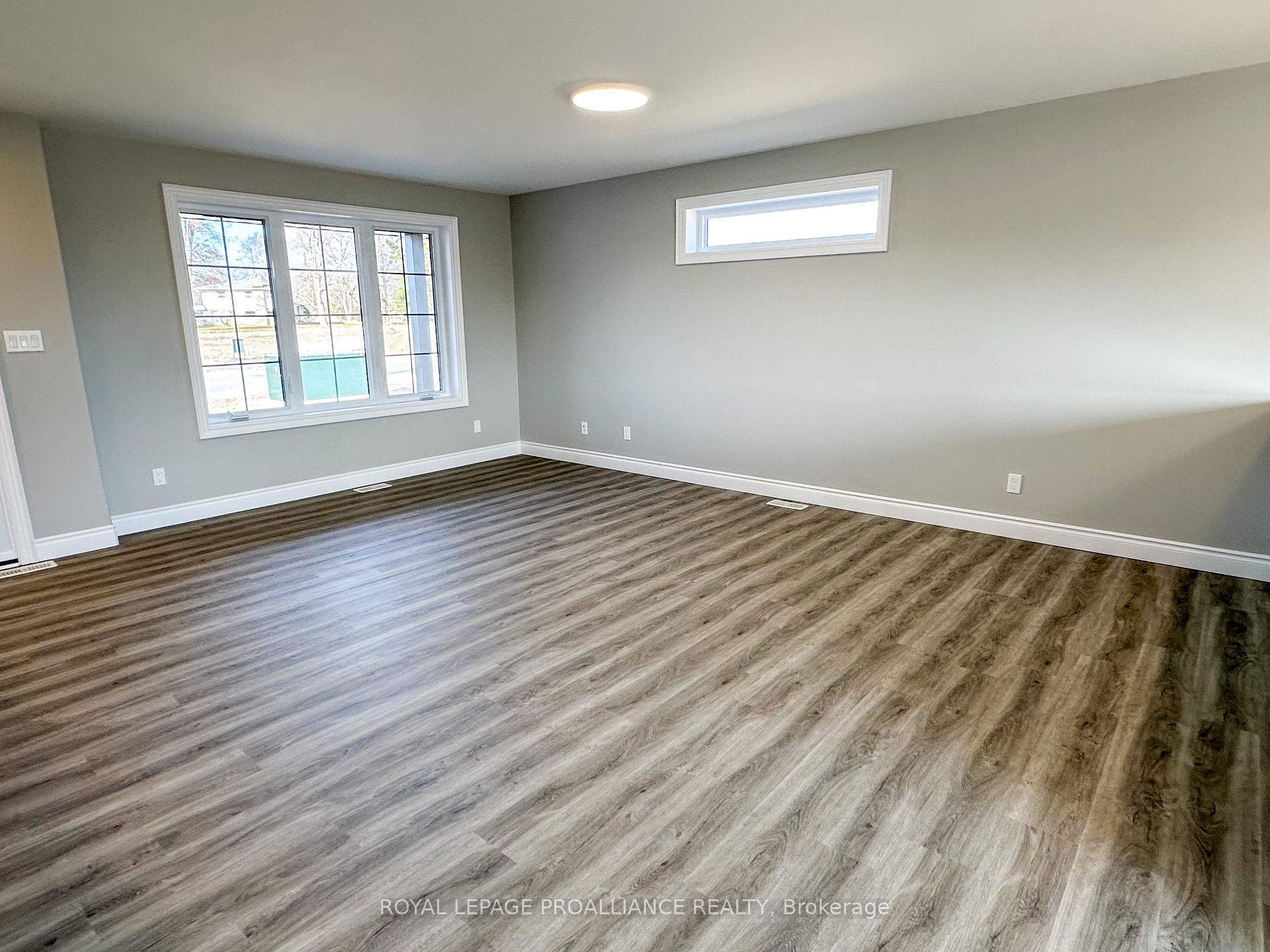 Photo 2 of 159A Sienna Avenue, Belleville, Belleville Ward — HOMEH