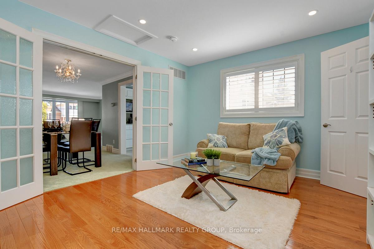 Photo 12 of 11 Wedgewood Crescent, Ottawa, Blackburn Hamlet — HOMEH