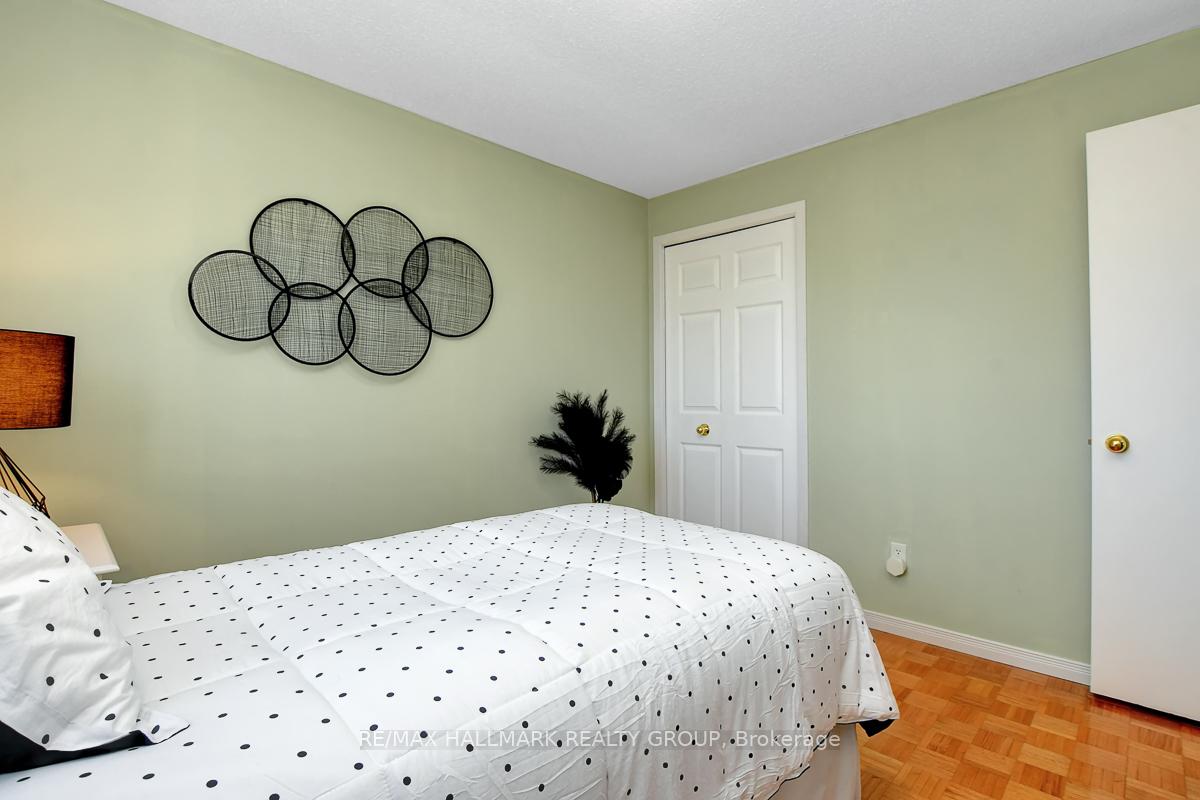 Photo 45 of 11 Wedgewood Crescent, Ottawa, Blackburn Hamlet — HOMEH