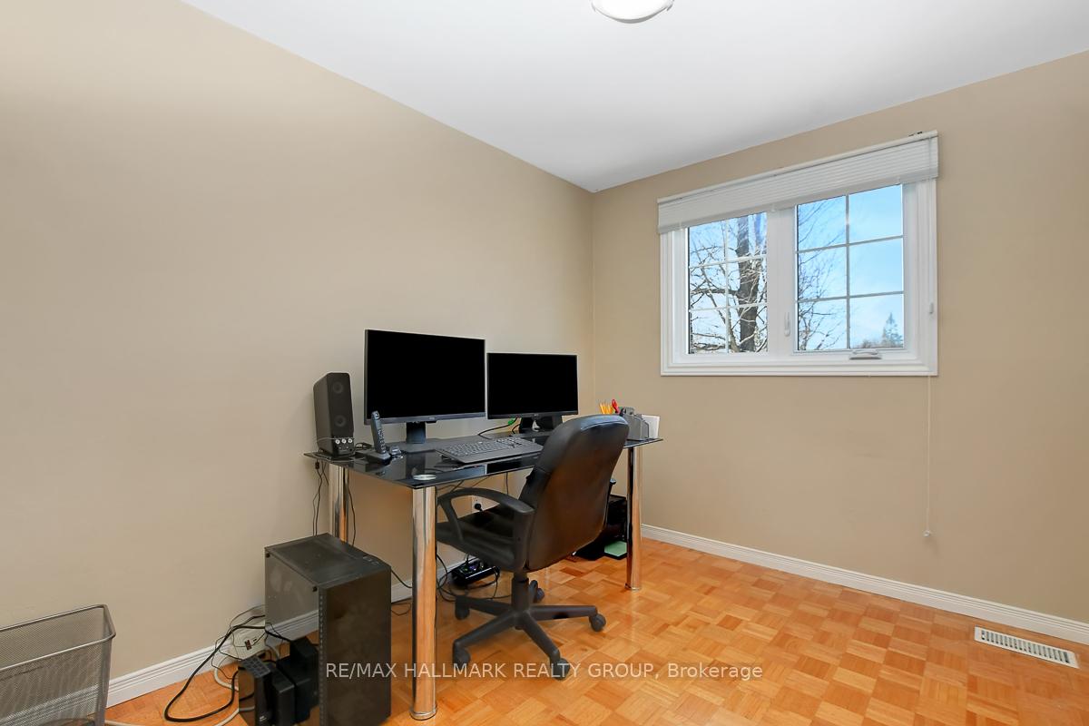 Photo 27 of 11 Wedgewood Crescent, Ottawa, Blackburn Hamlet — HOMEH